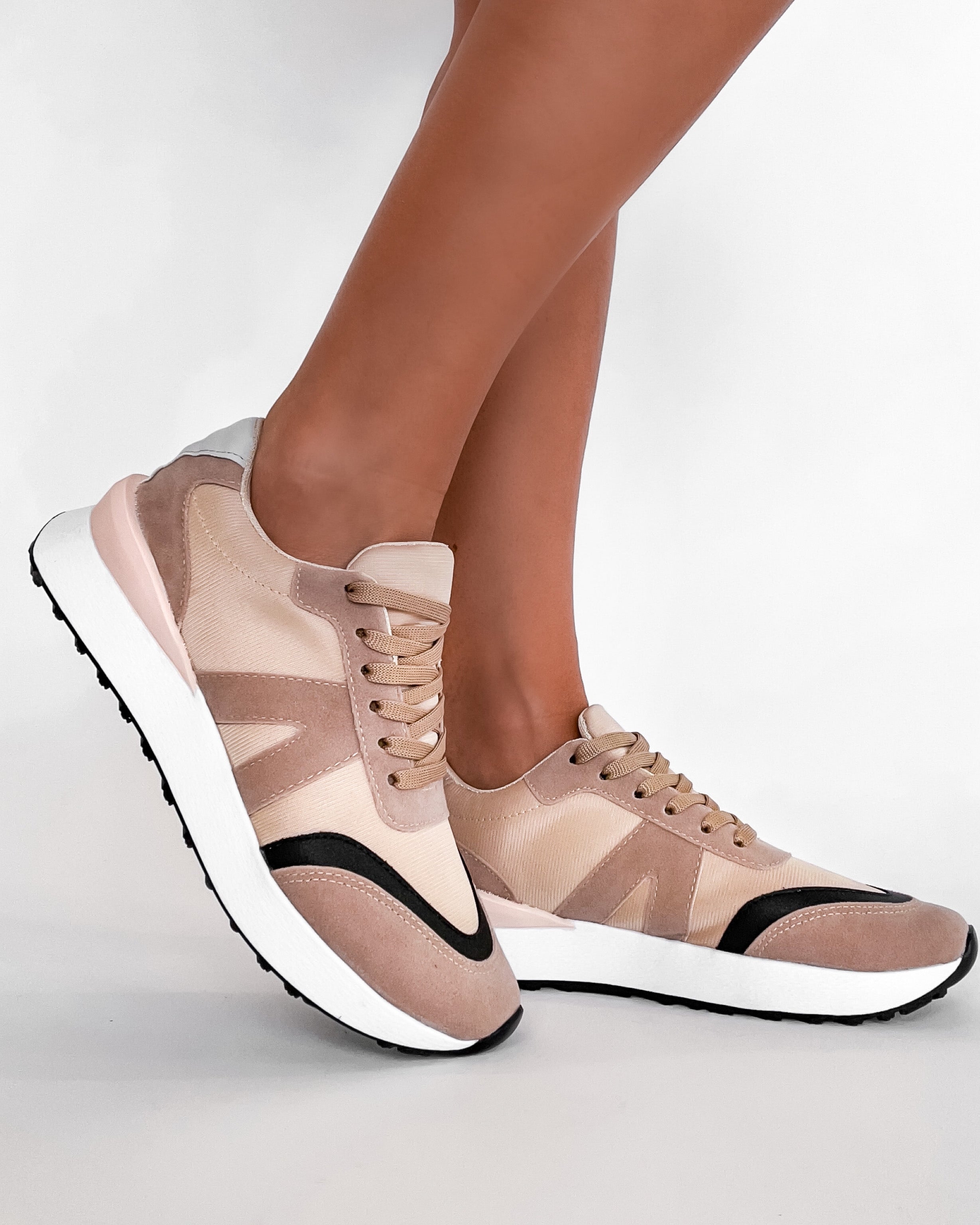 Style Stride Comfort Sneakers - Mocha
