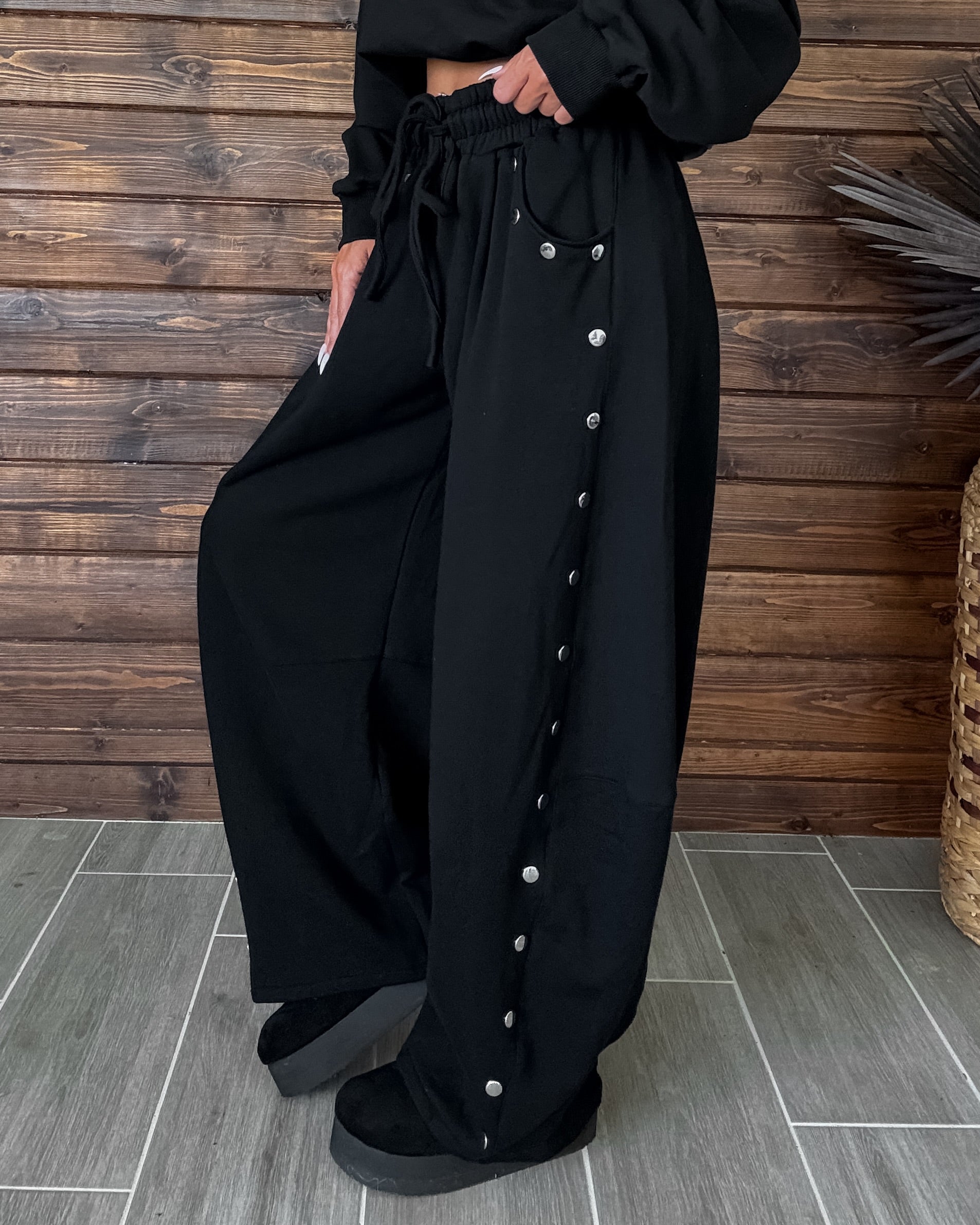 Grommet & Glam One Shoulder Set - Black