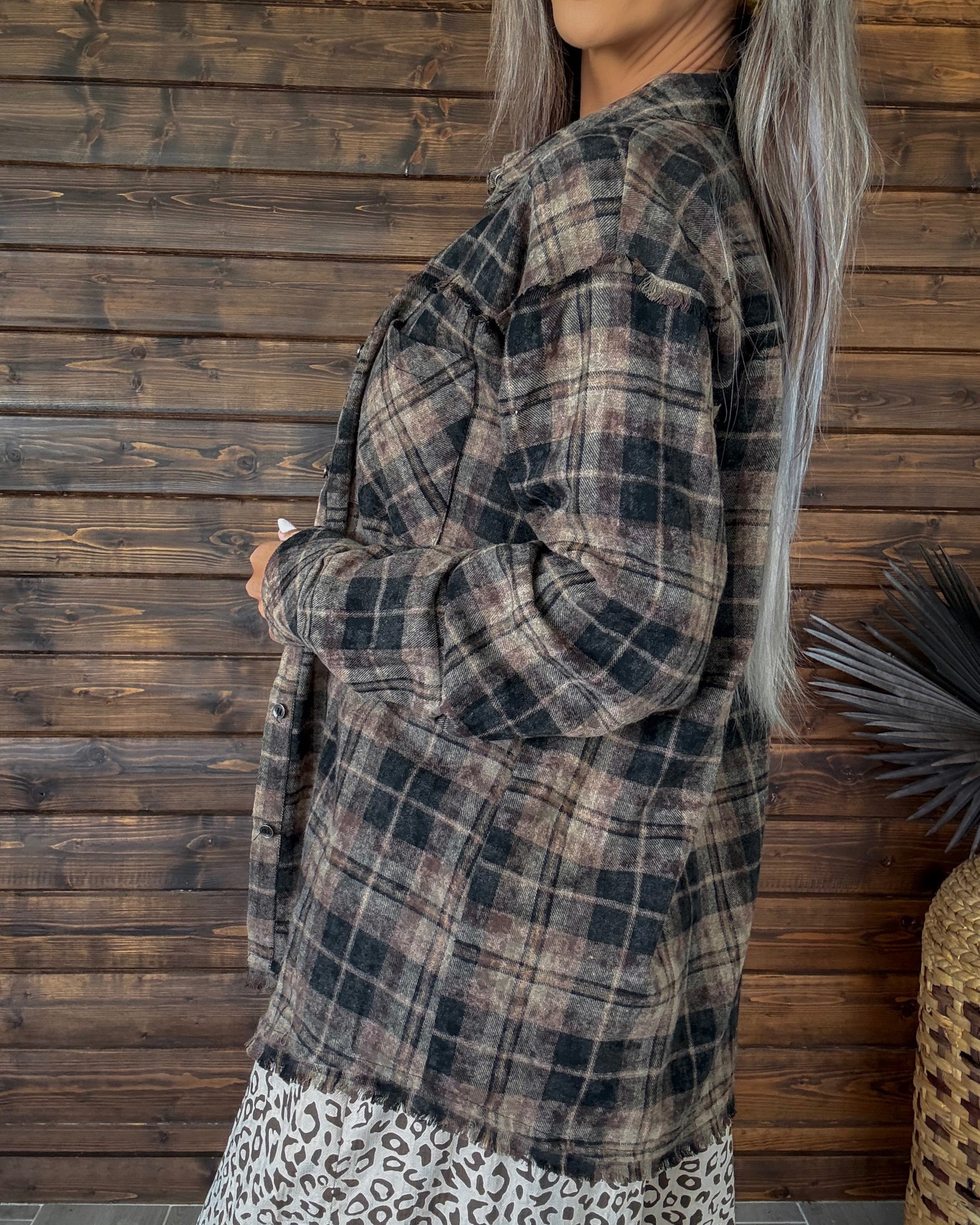 Campfire Chic Flannel Shirt - Black/Brown