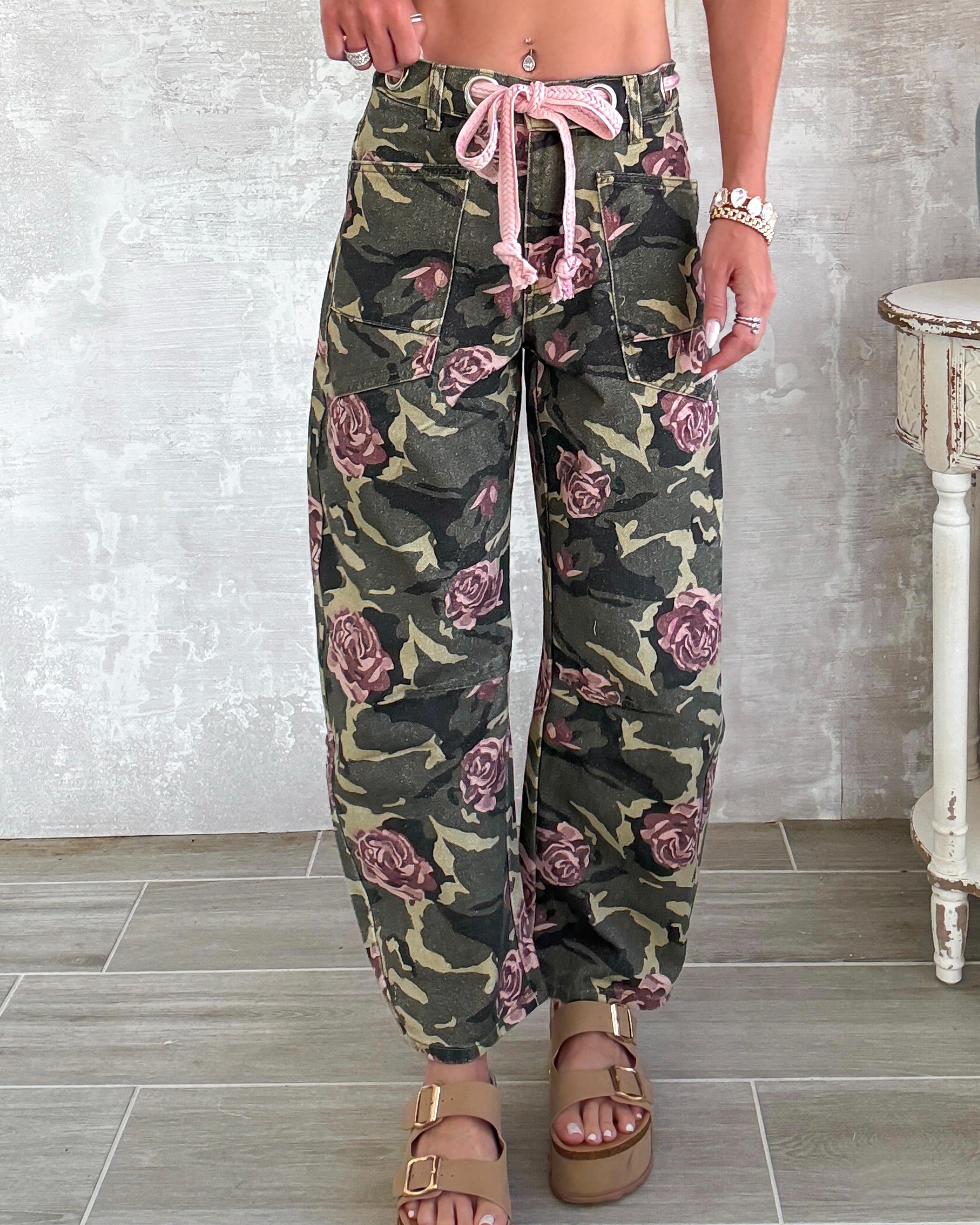 Floral Force Barrel Jeans - Camo