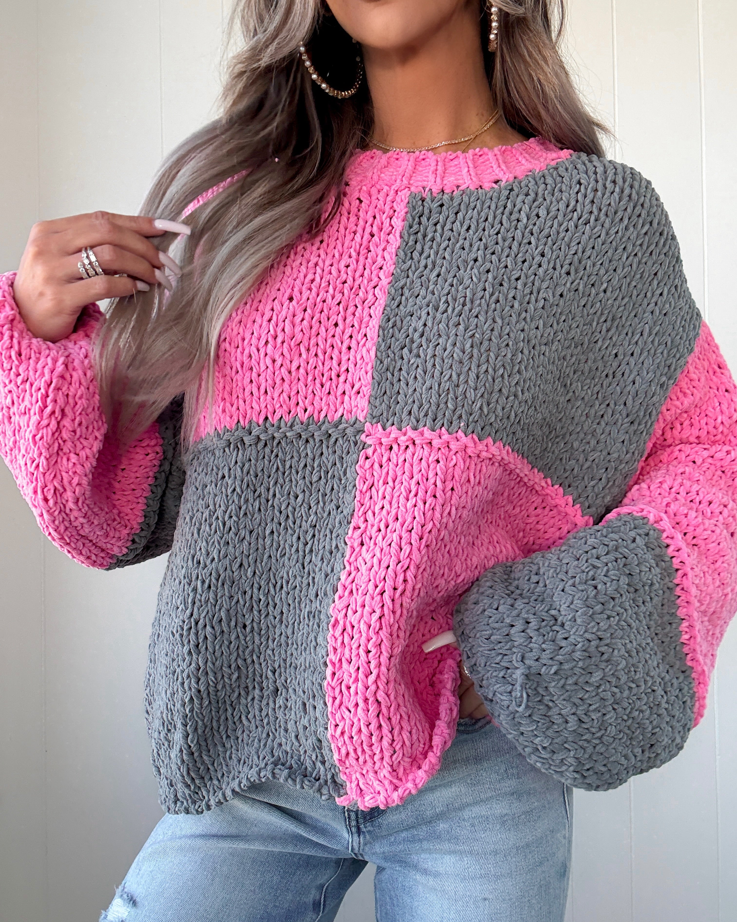 DOORBUSTER Checkered Sweater - Pink/Grey
