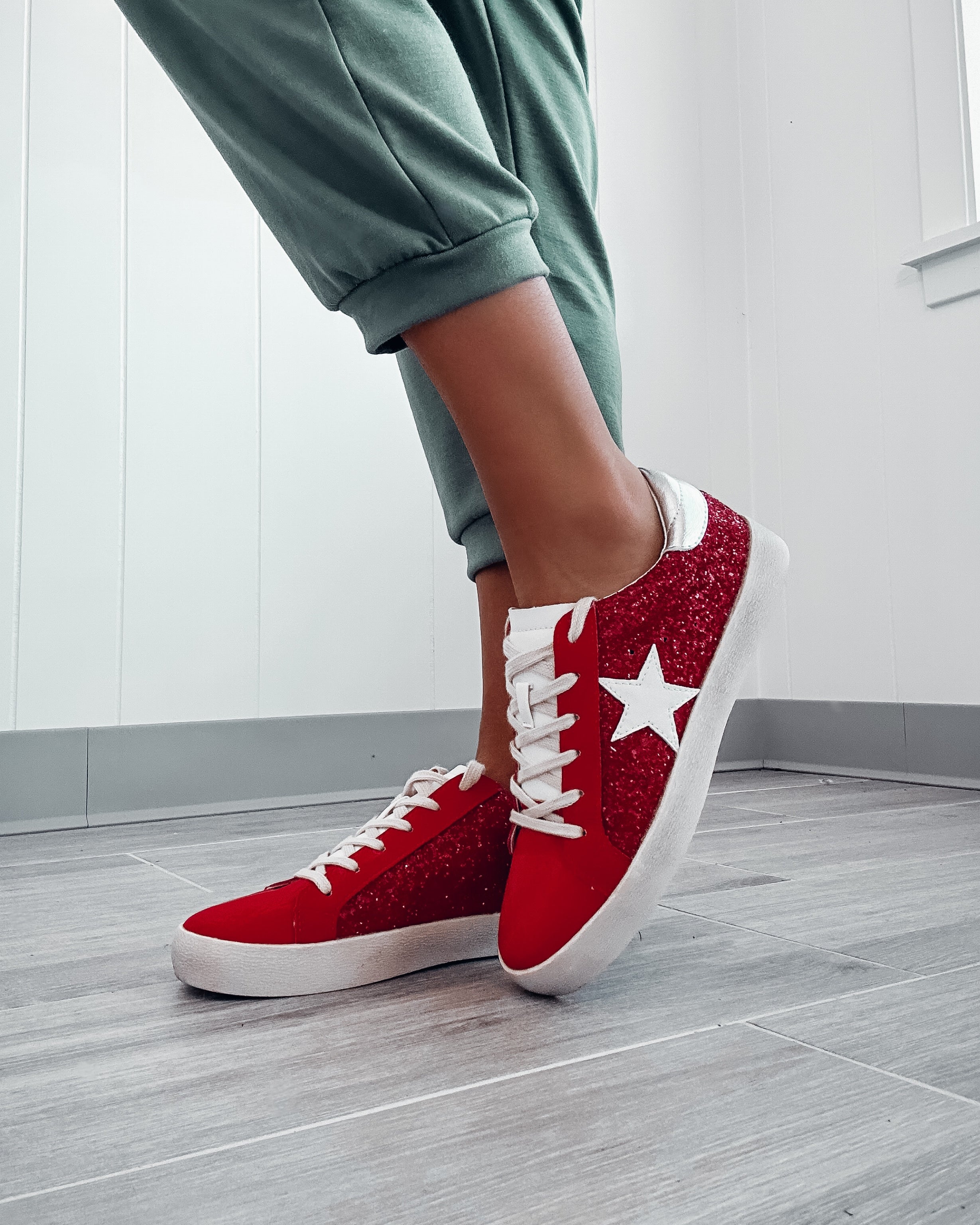 Skylar Sneakers - Red