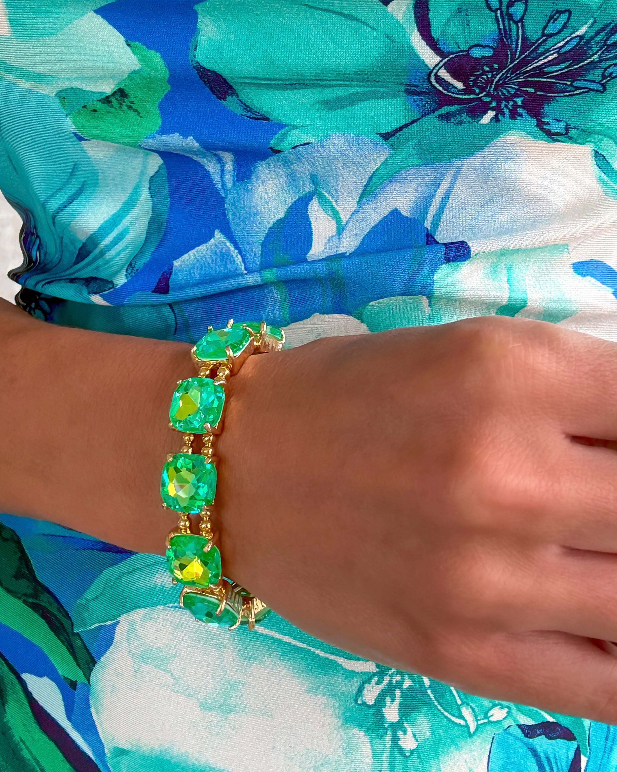Neon Cushion Cut Glass Stretch Bracelet - Mint/AB