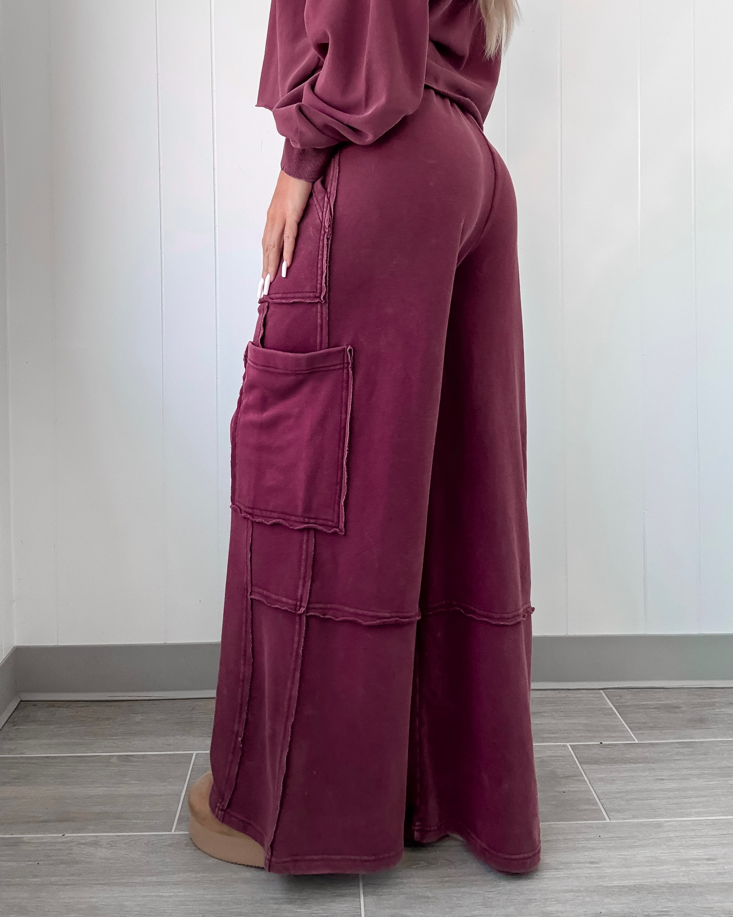 Perfect Lounge Cargo Sweatpants - Burgundy