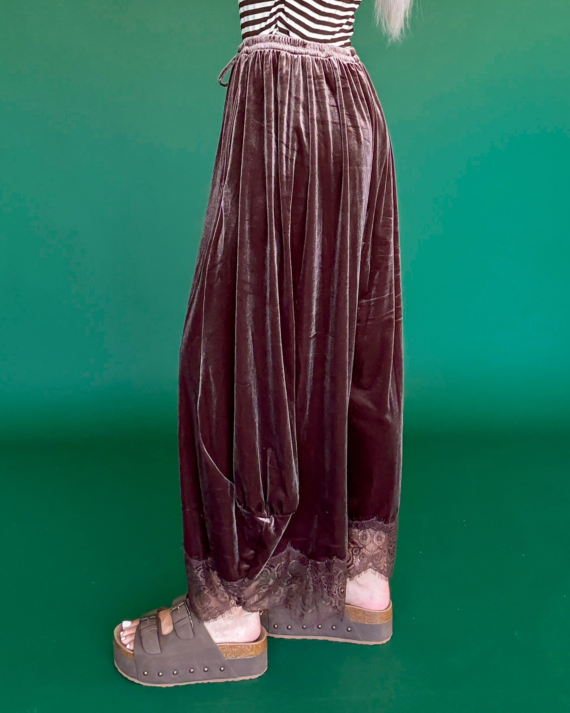Velvet Kisses Balloon Leg Lace Pants - Vintage Mocha