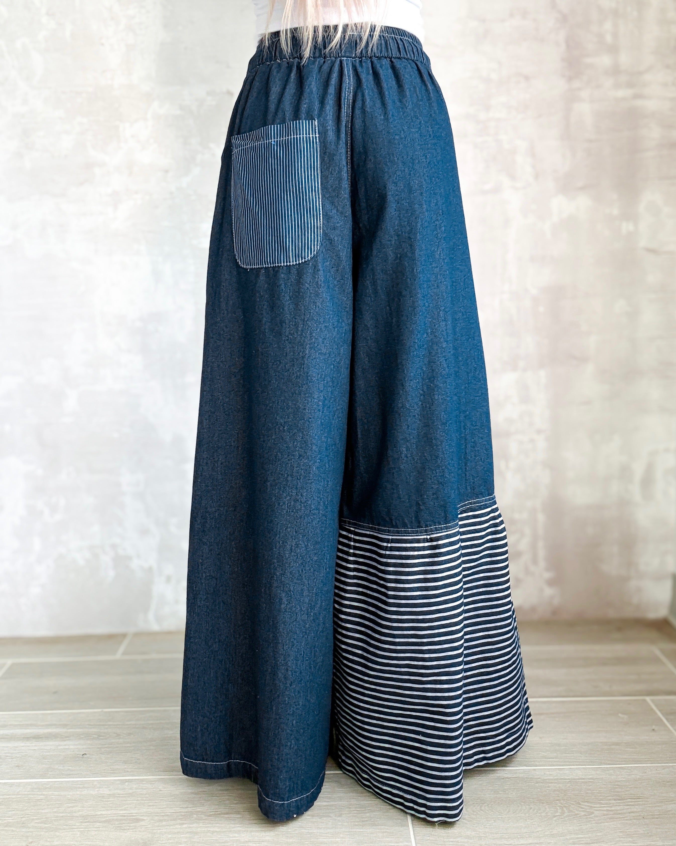Liberty Bell Frayed Star Patch Wide Leg Pants - Denim