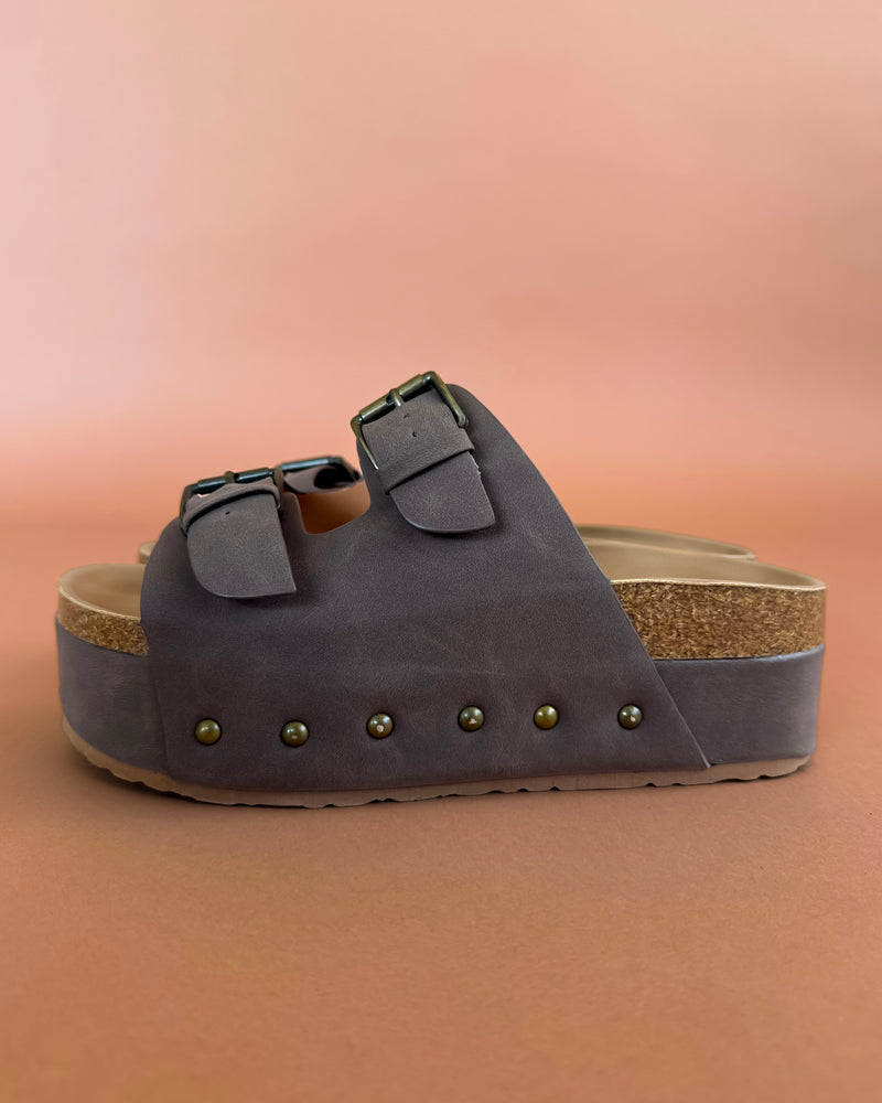 Summery Platform Sandals - Brown