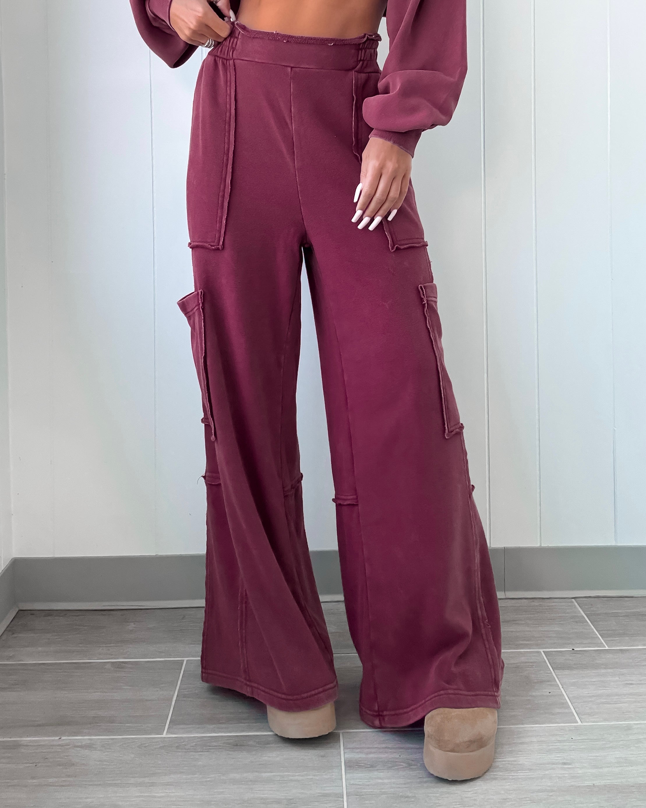 Perfect Lounge Cargo Sweatpants - Burgundy