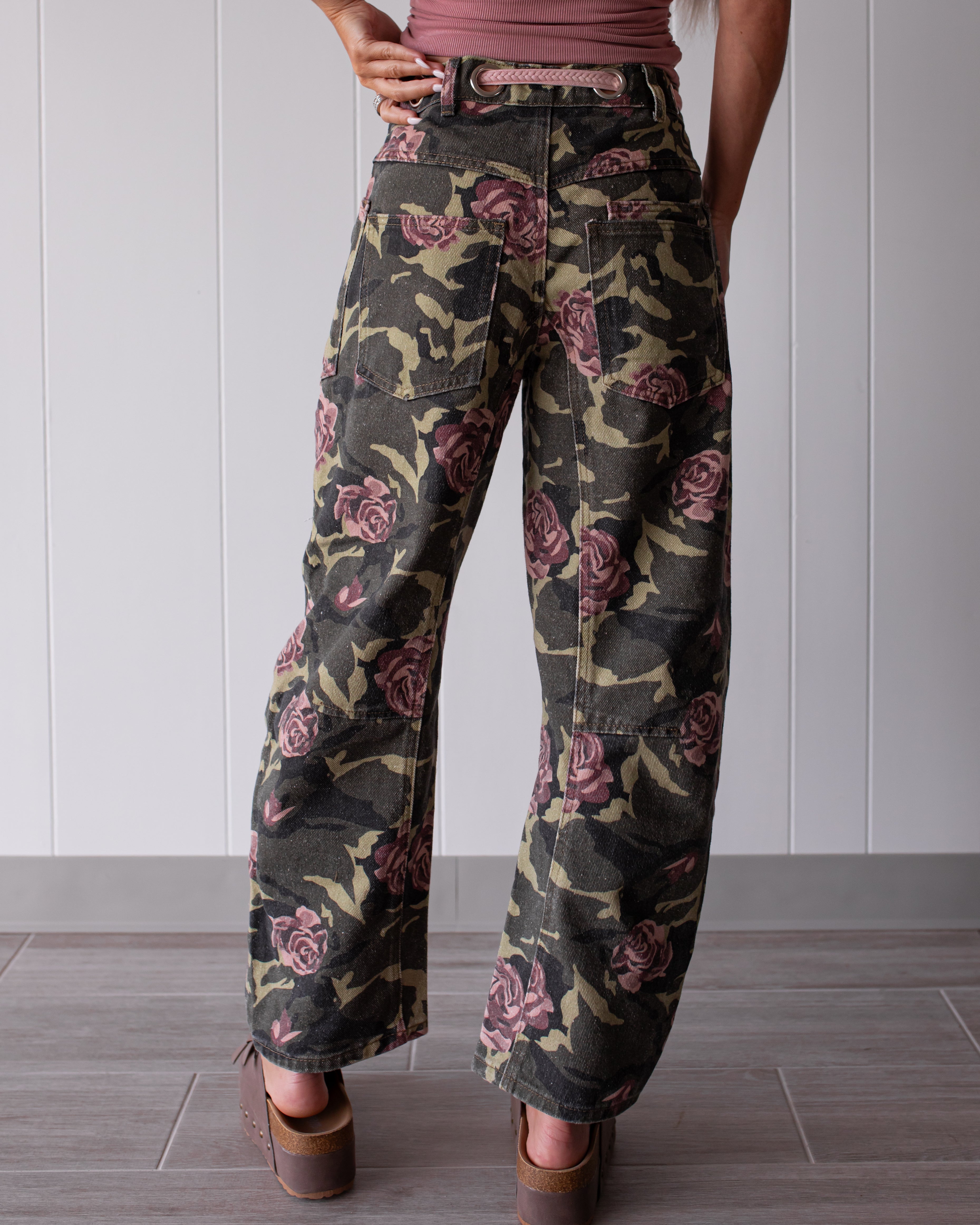 Floral Force Barrel Jeans - Camo