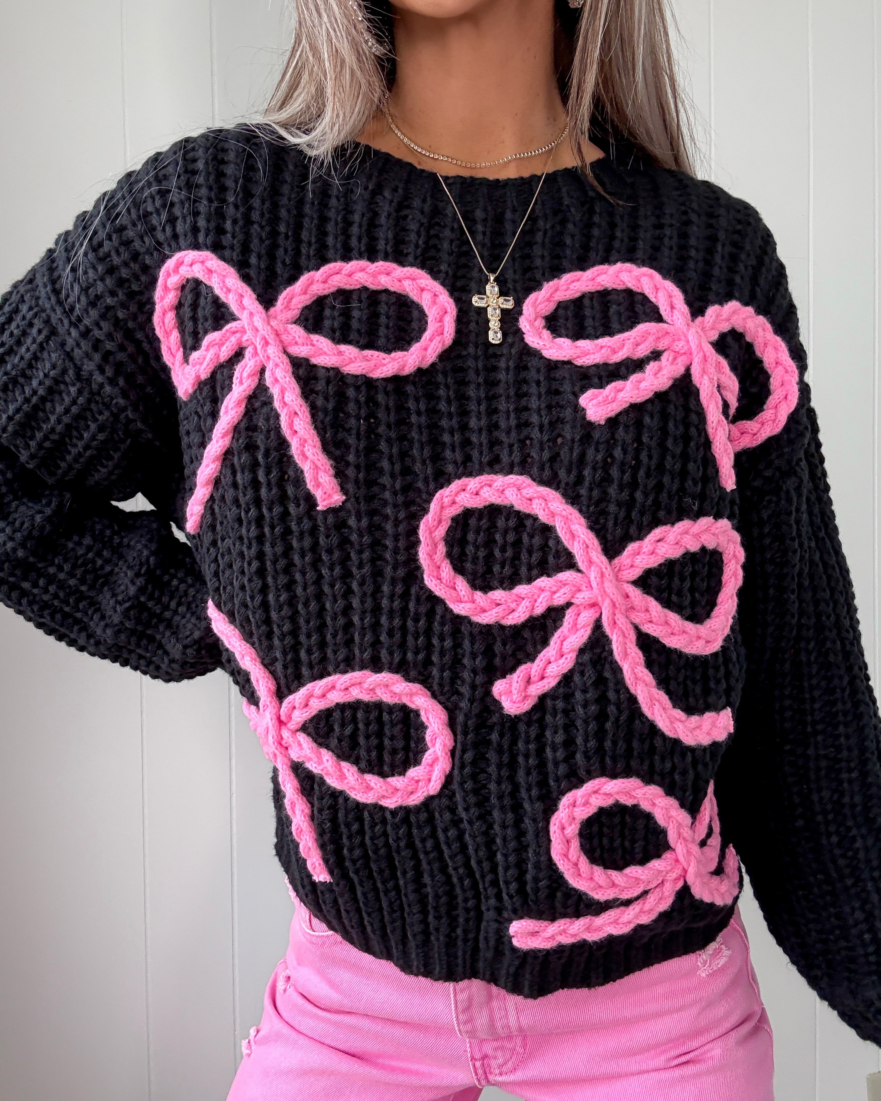 Sweetheart Stitch Bow Sweater - Black/Pink