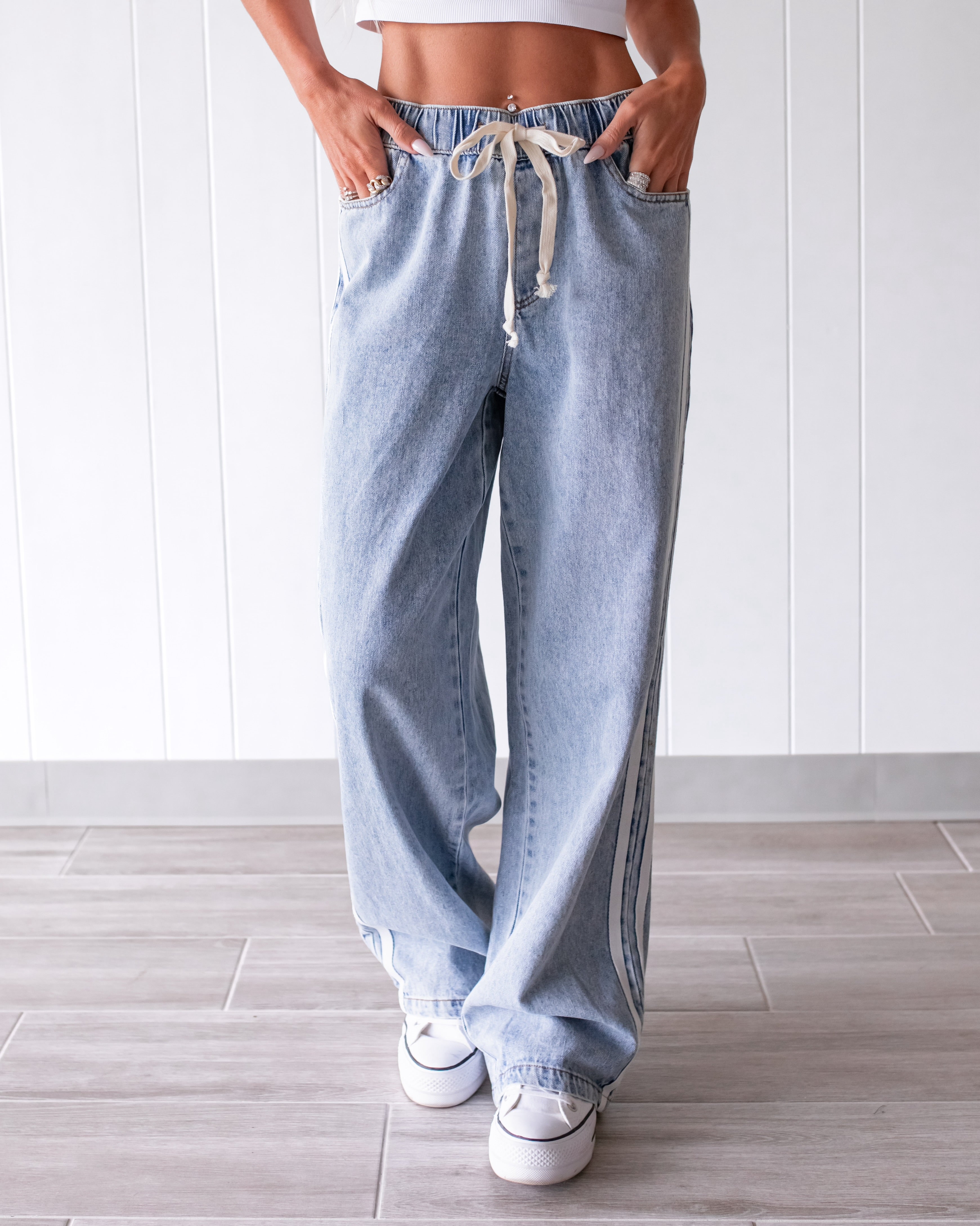 Stripe & Shine Wide Leg Denim Pants – Light Wash