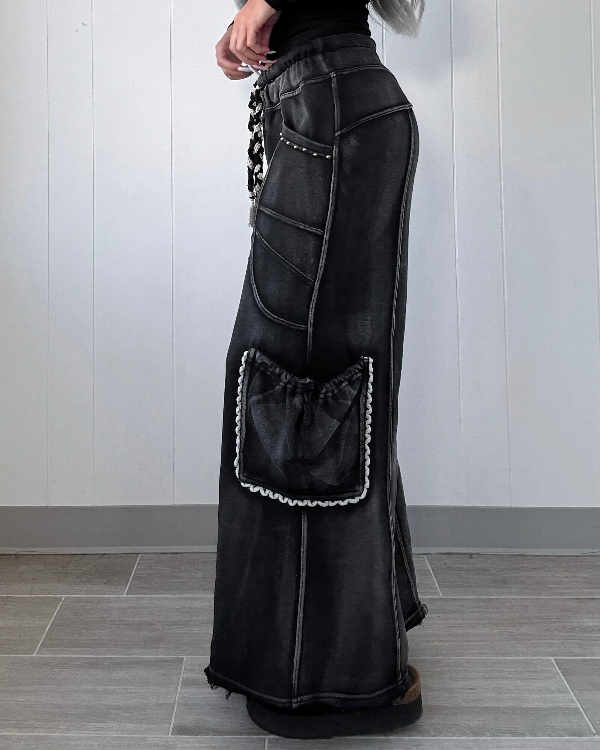 Times Like This Studded Cargo Pants - Black