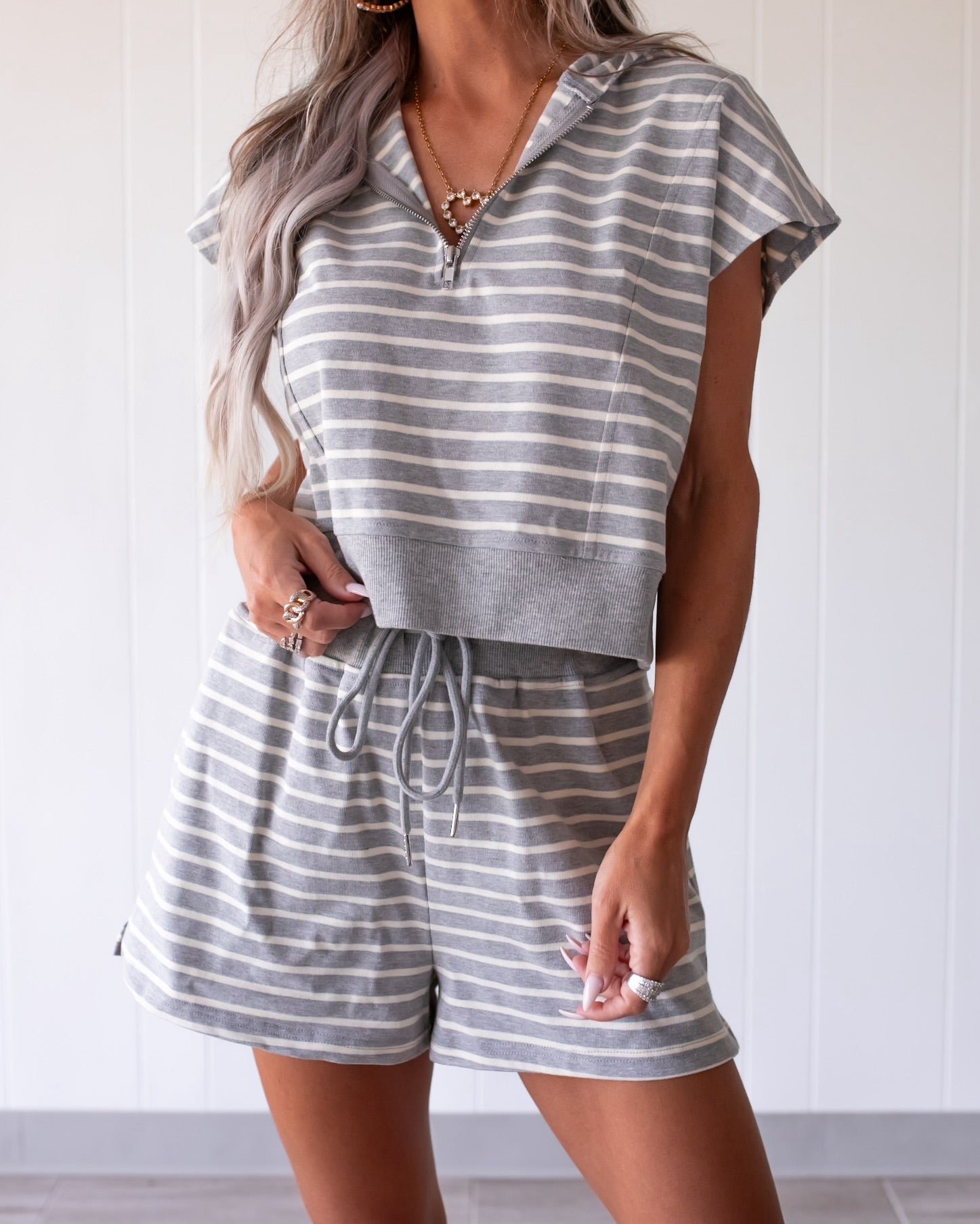 The Collins Lounge Cropped Sweatshirt Top - Grey