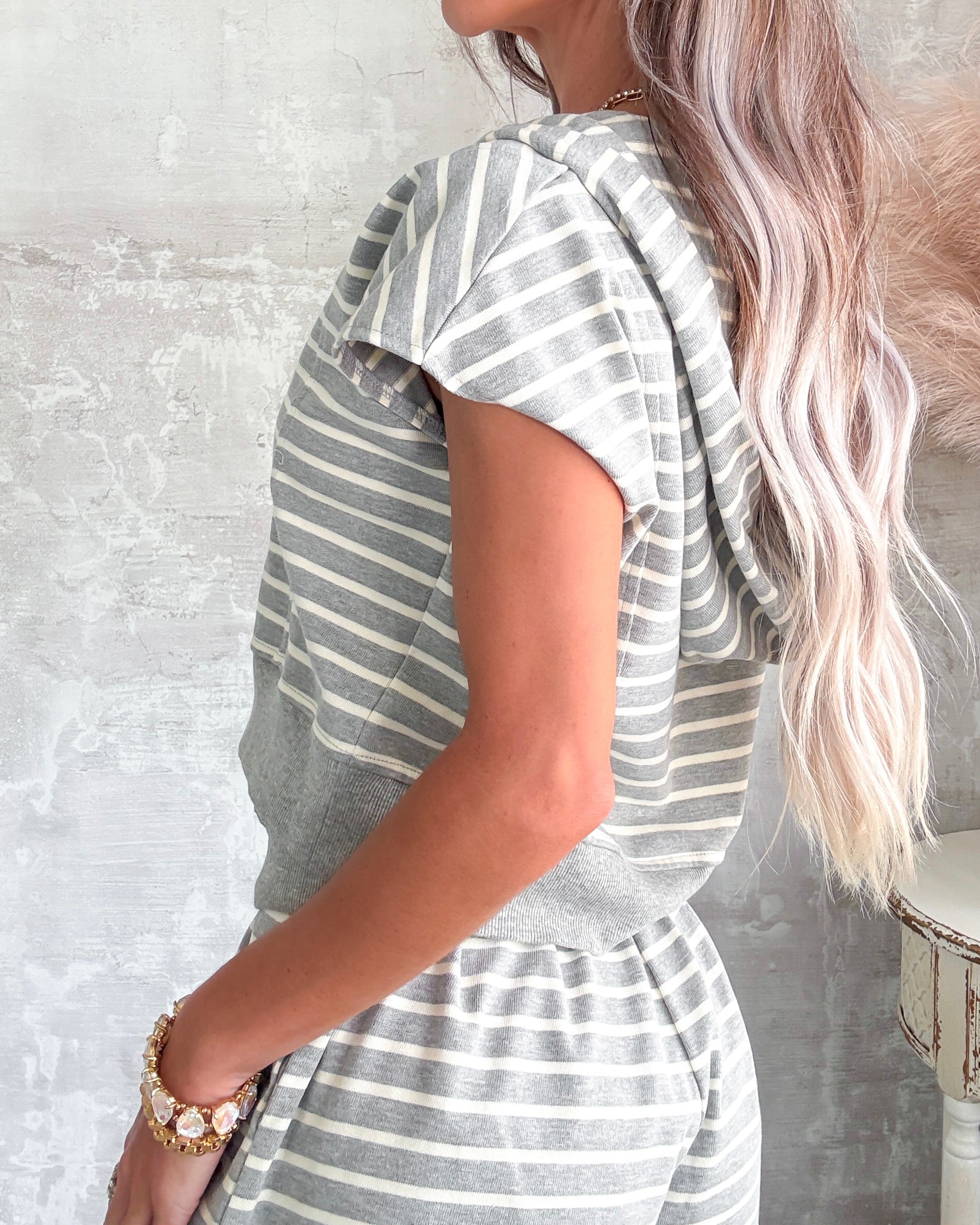 The Collins Lounge Cropped Sweatshirt Top - Grey