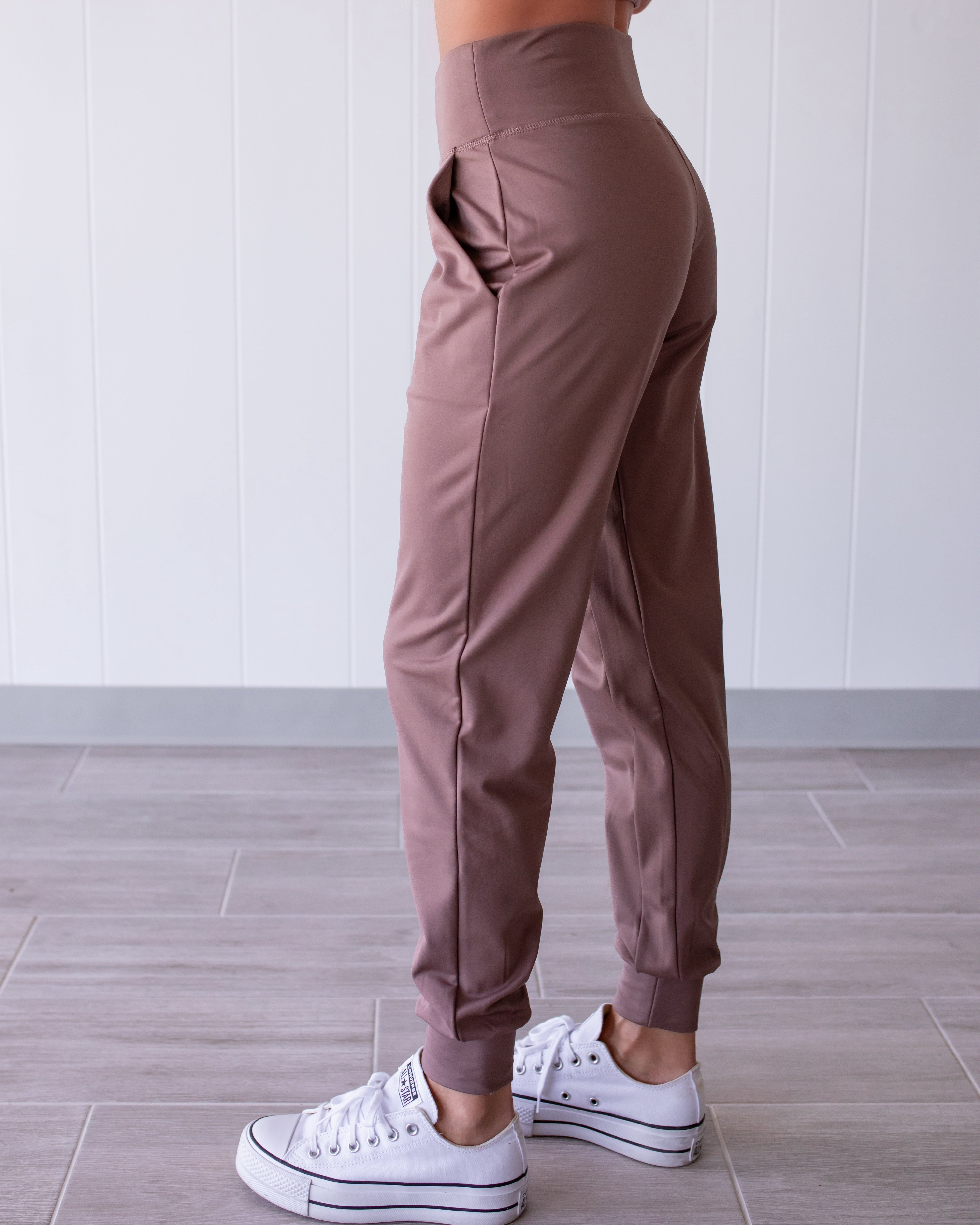 Reflex Fleece Joggers - Brown