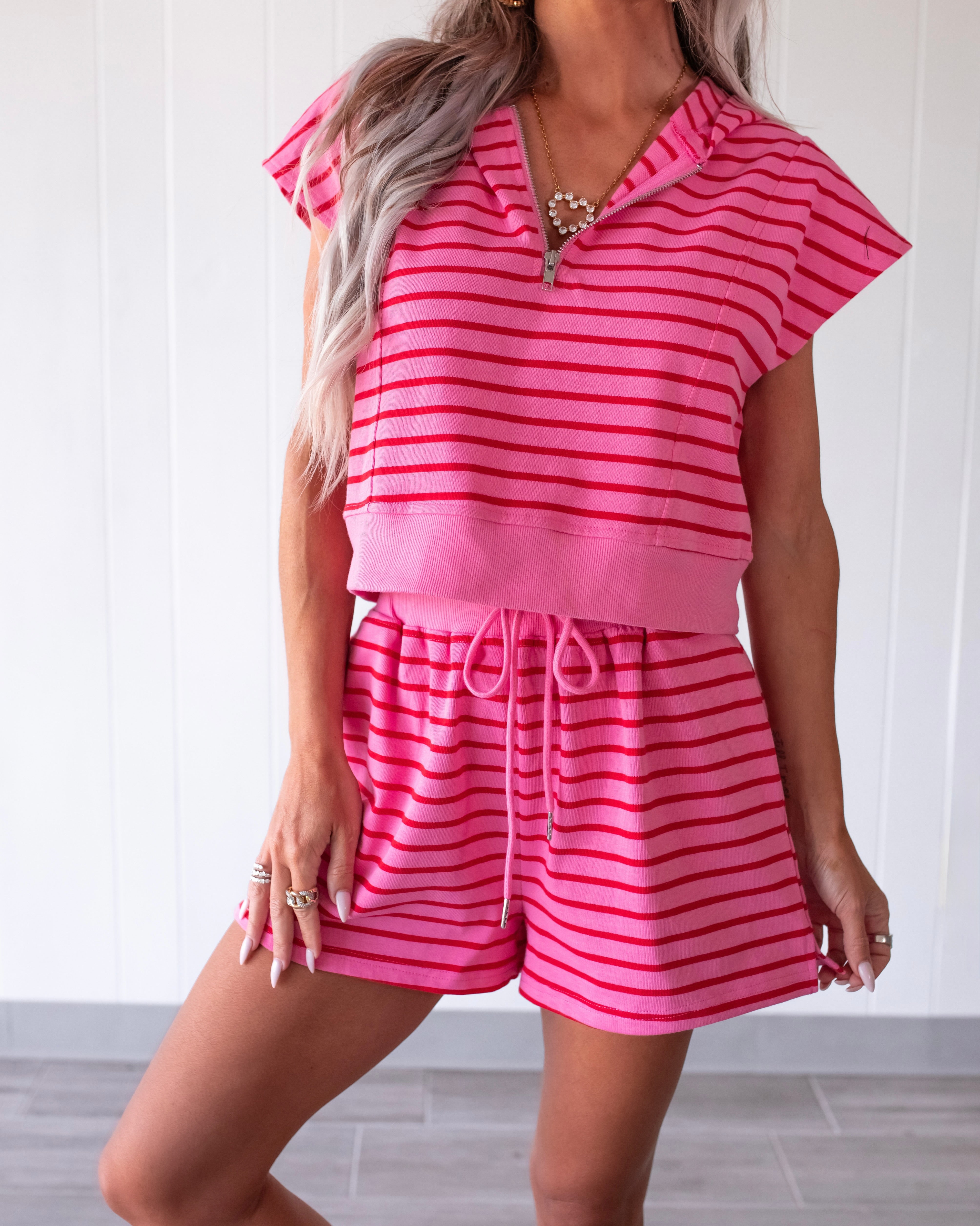 The Collins Lounge Cropped Sweatshirt Top - Pink