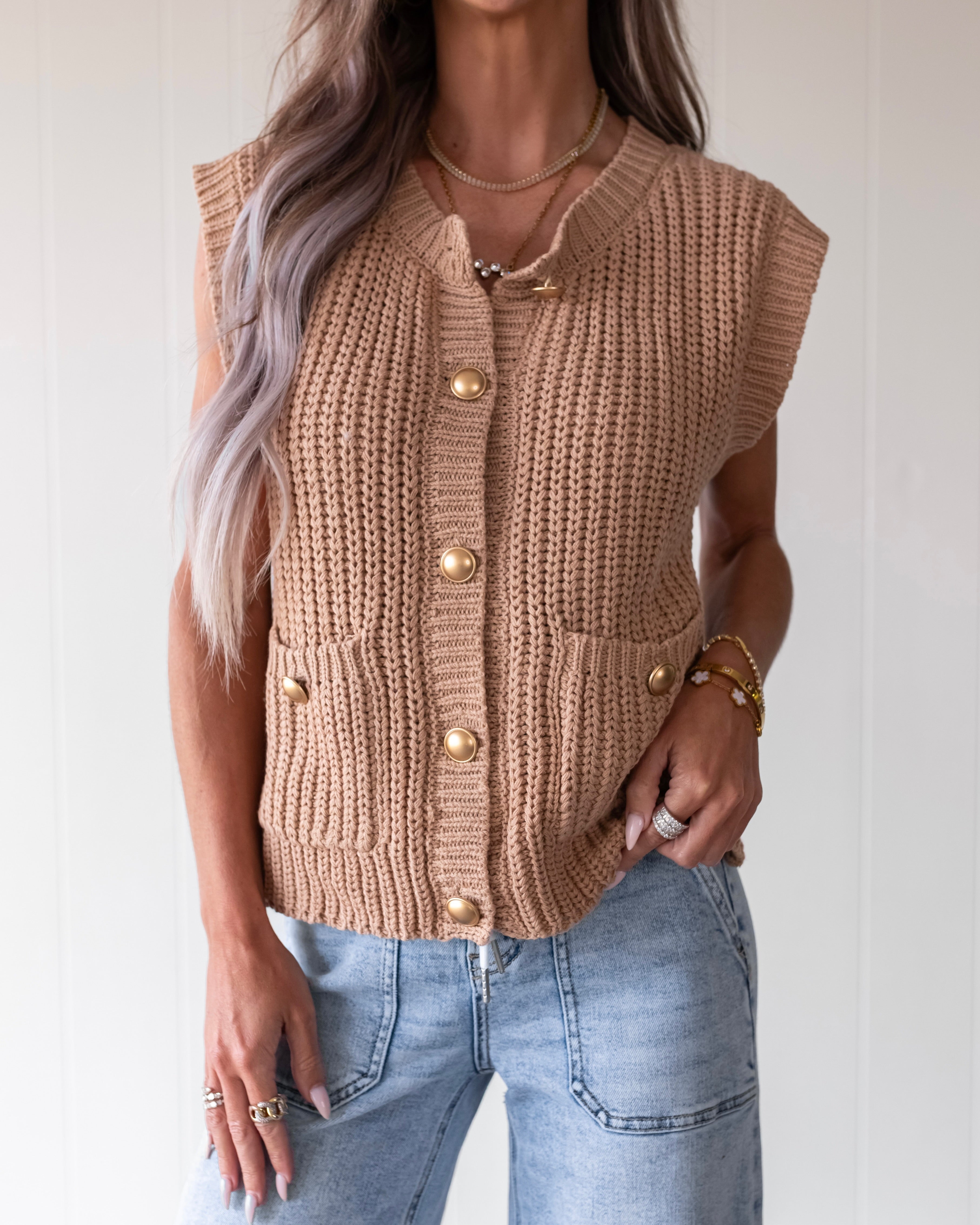 The Harvest Chunky Button Down Sweater Vest - Hazelnut