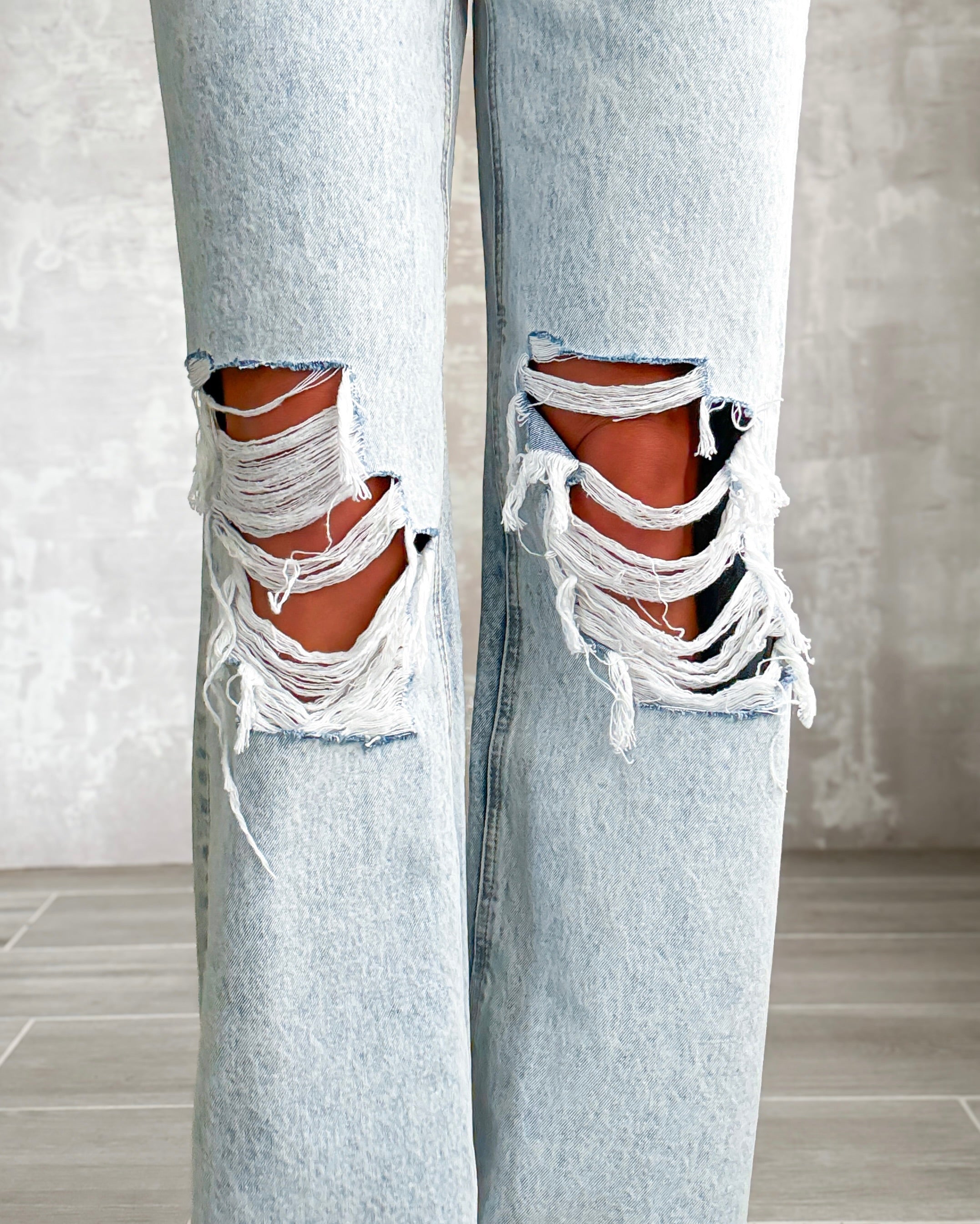 Devan Distressed Wide Leg Jeans - Light Wash