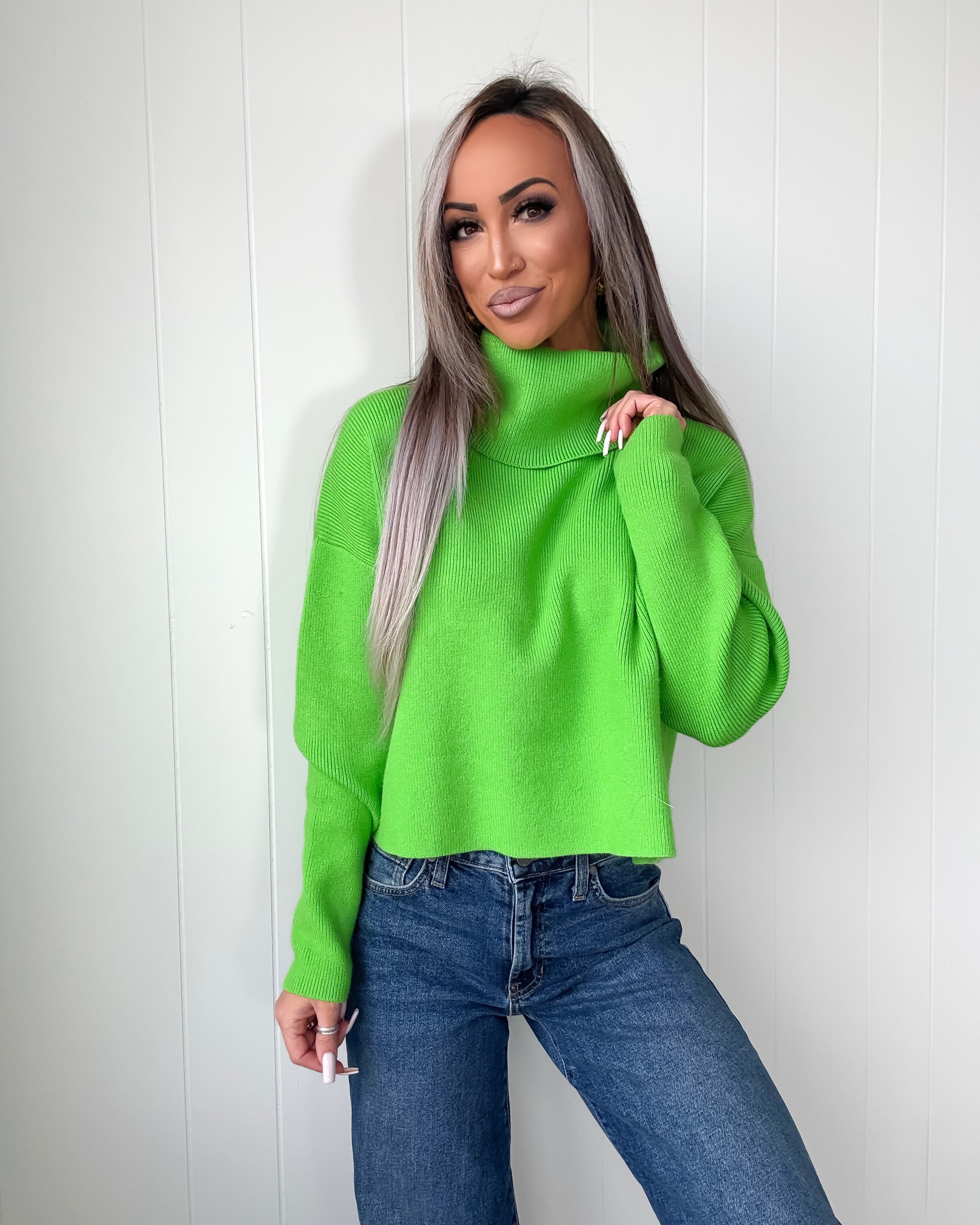 Everyday Essential Turtleneck Sweater - Lime