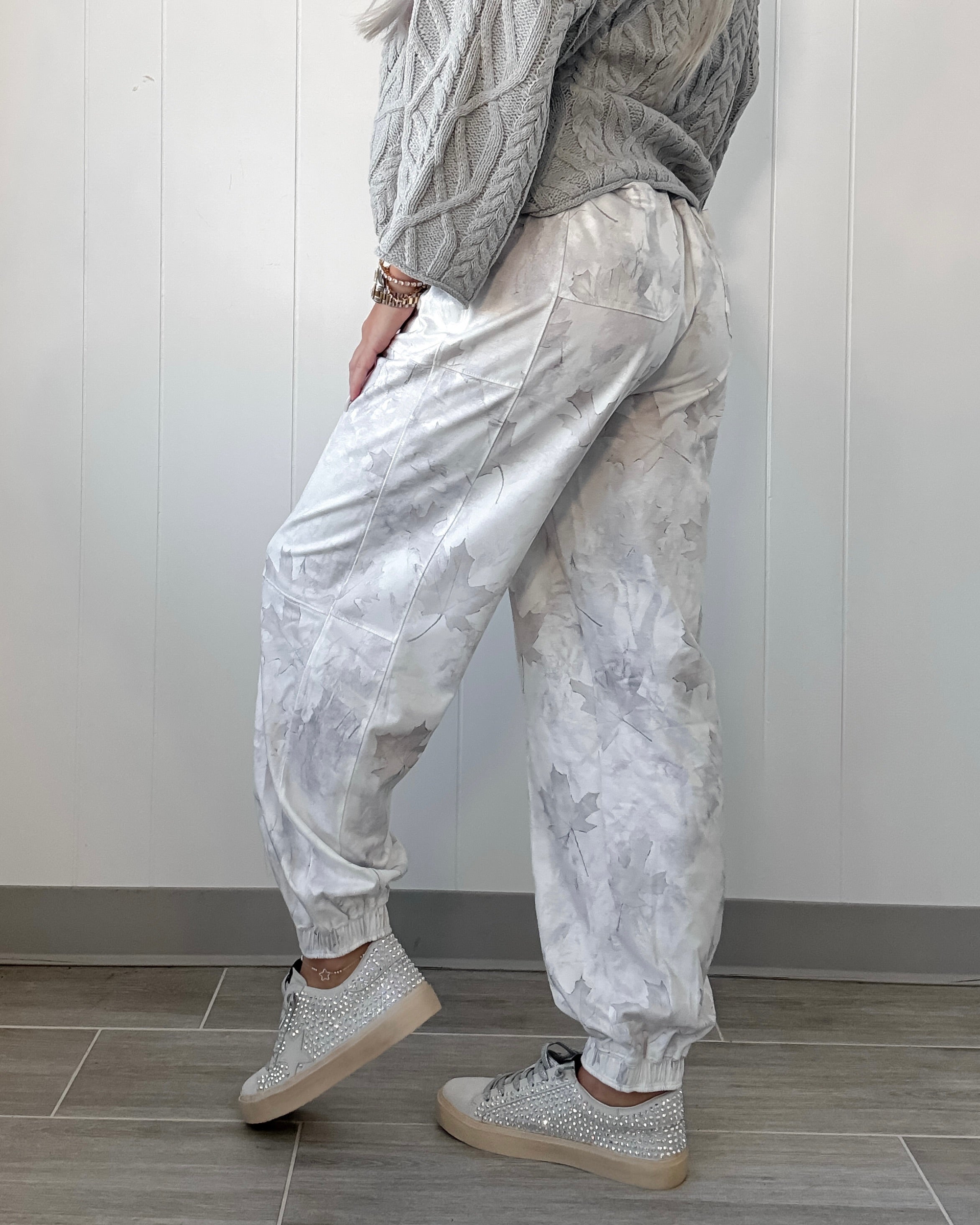 Winter Patrol Camo Joggers - Snow