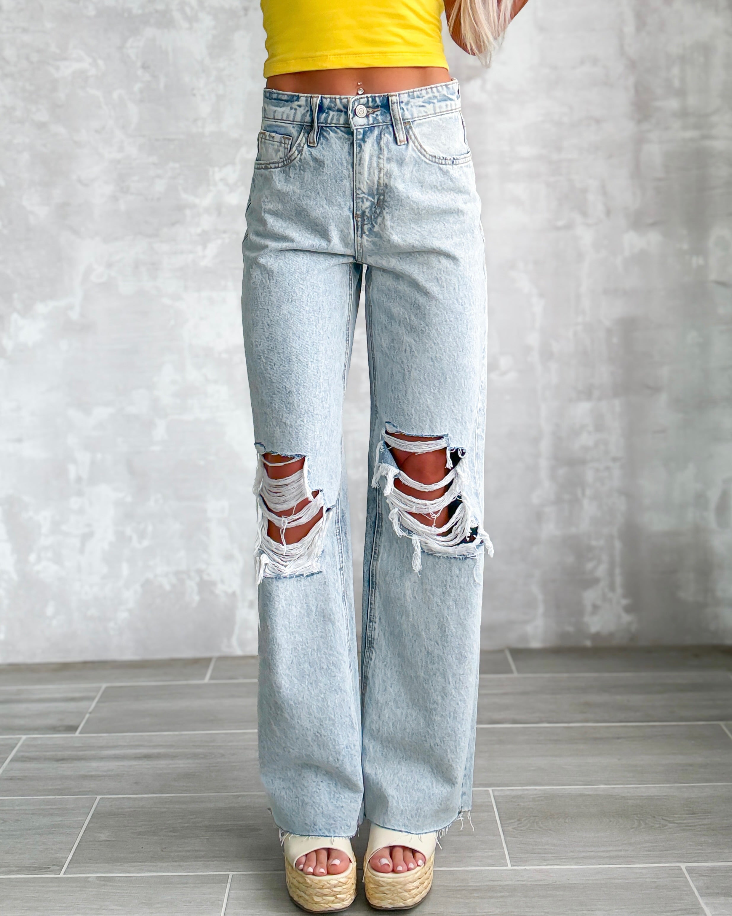 Devan Distressed Wide Leg Jeans - Light Wash