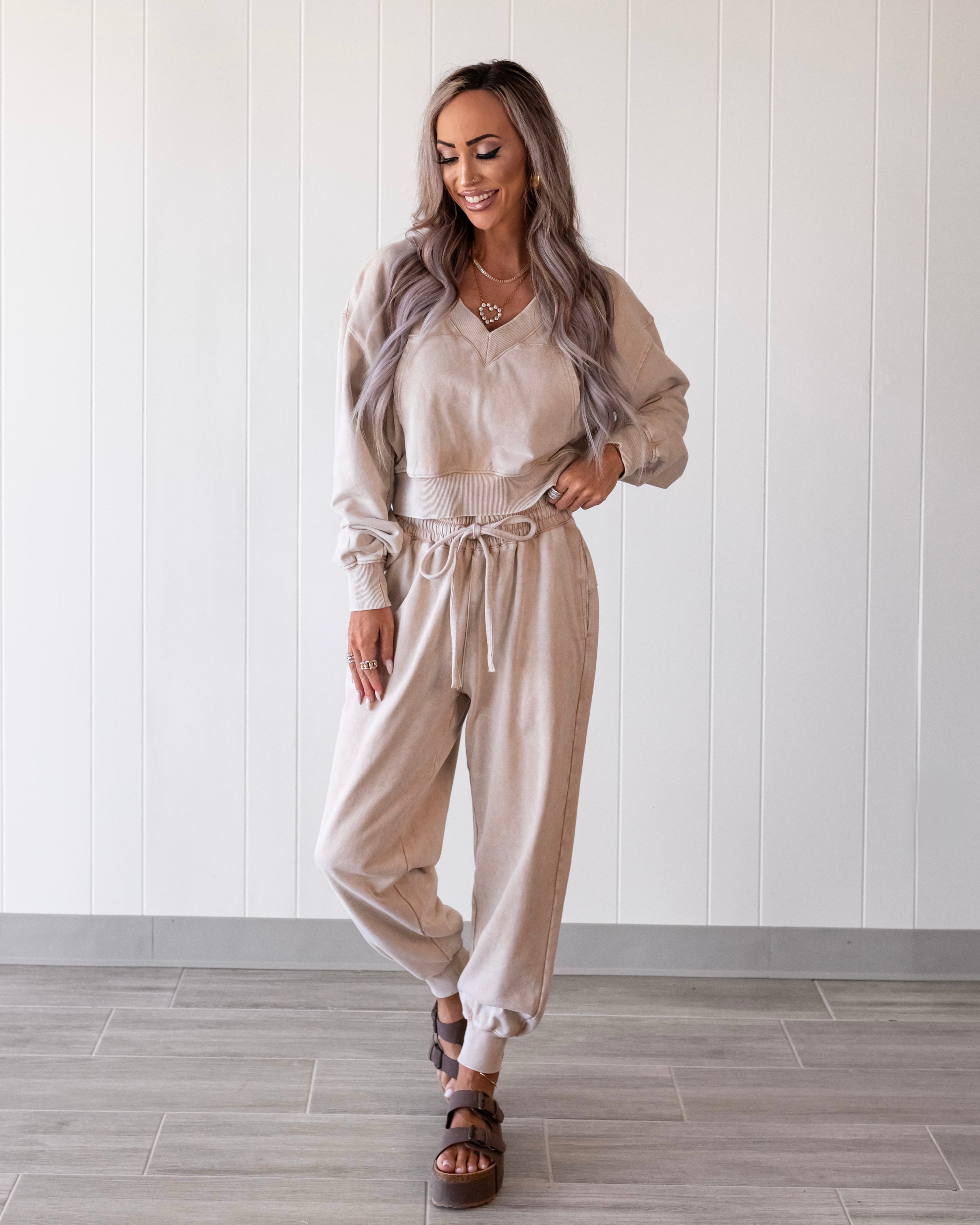 The Harper Lounge Joggers - Washed Beige