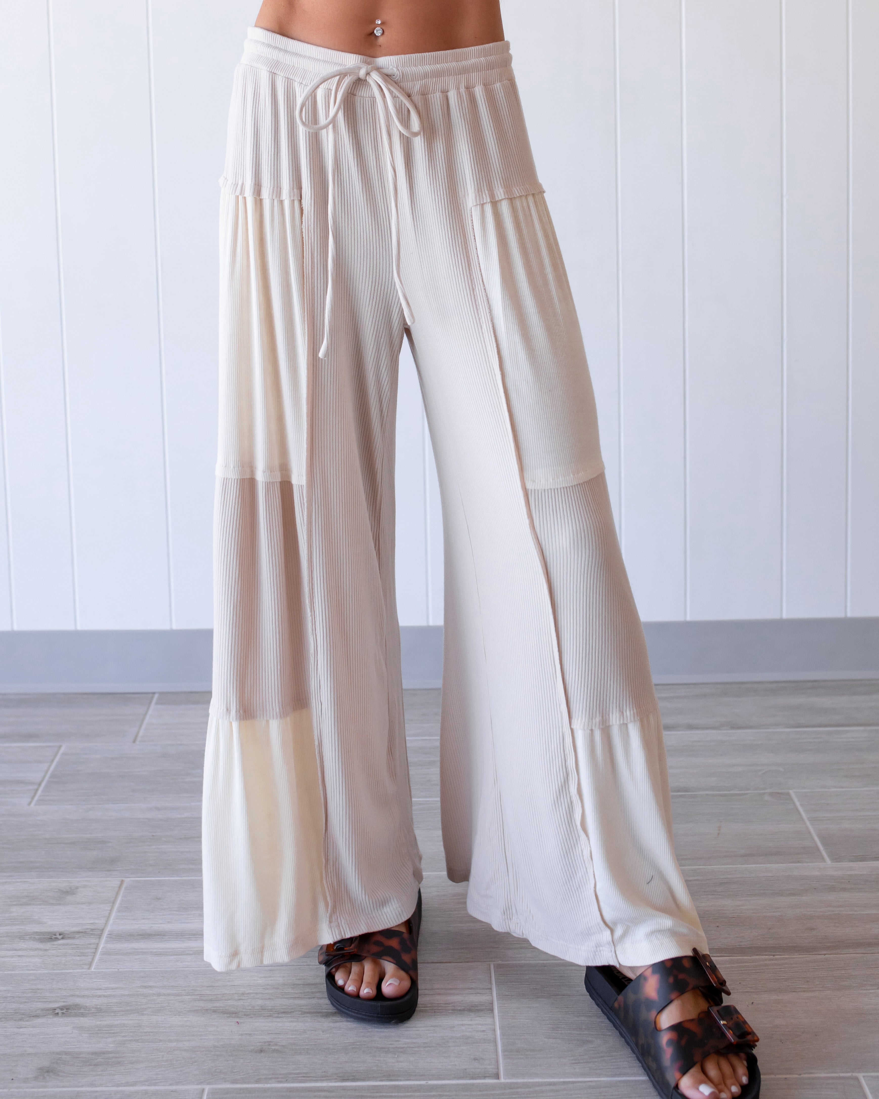 Flirty Feeling Colorblock Pants - Sand Beige