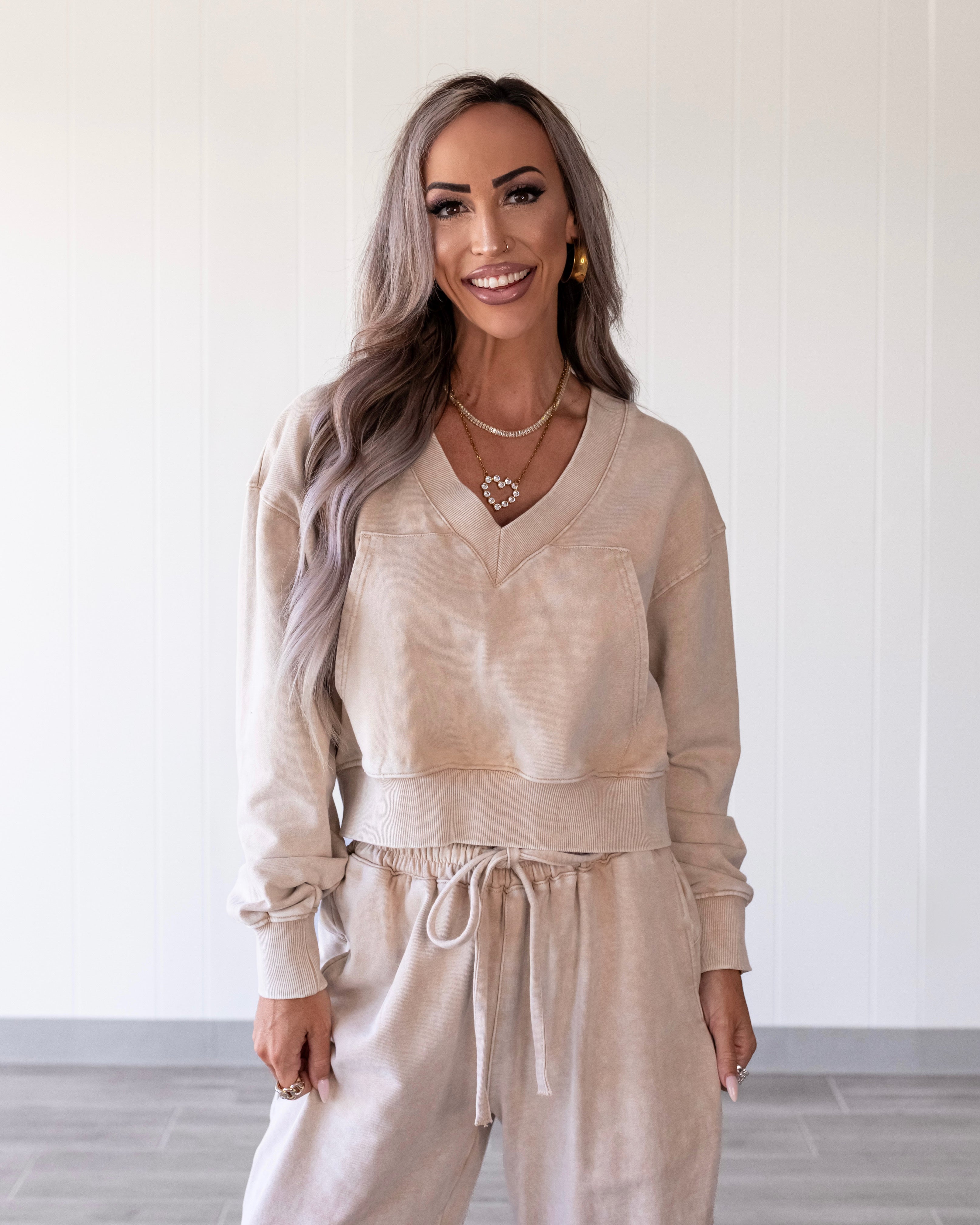The Harper Lounge Crop Sweater - Washed Beige