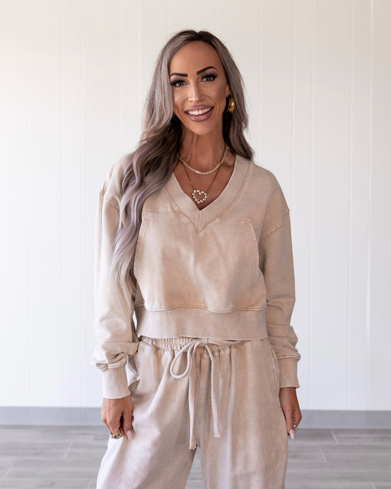 The Harper Lounge Crop Sweater - Washed Beige
