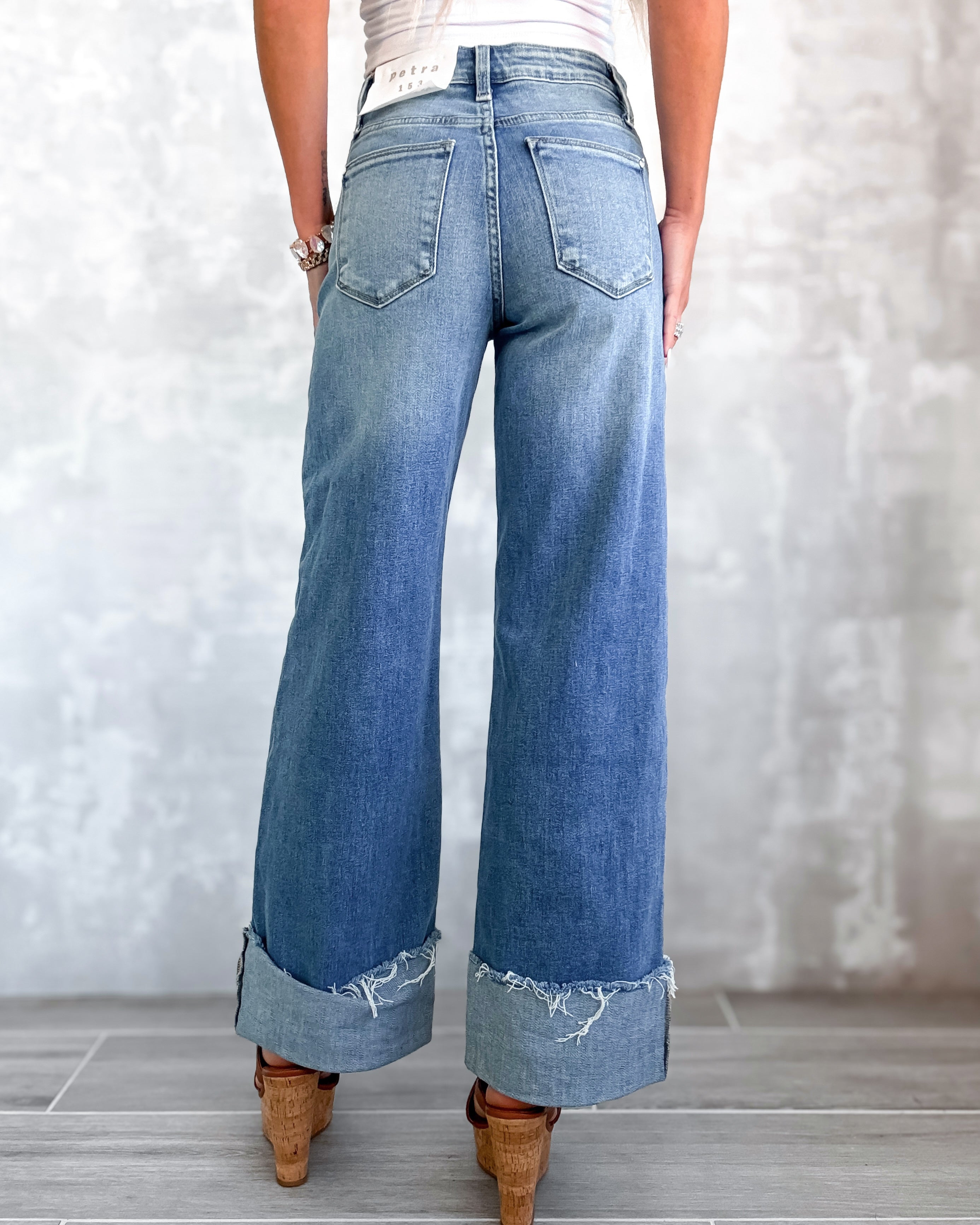 Calista Wide Leg Jeans - Medium Wash