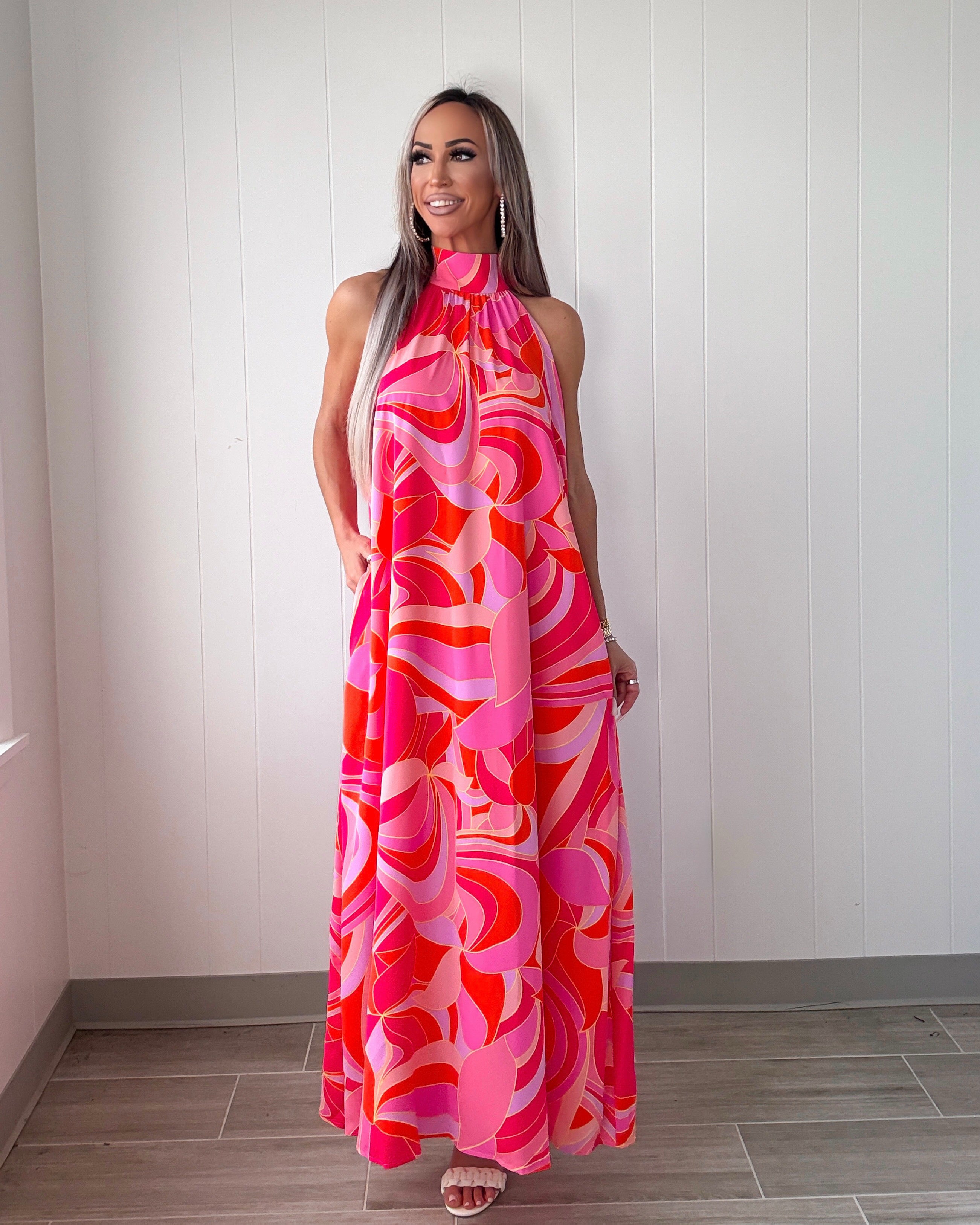 Breezy Bliss Abstract Maxi Dress Small Breezy Bliss Abstract Maxi Dress Small