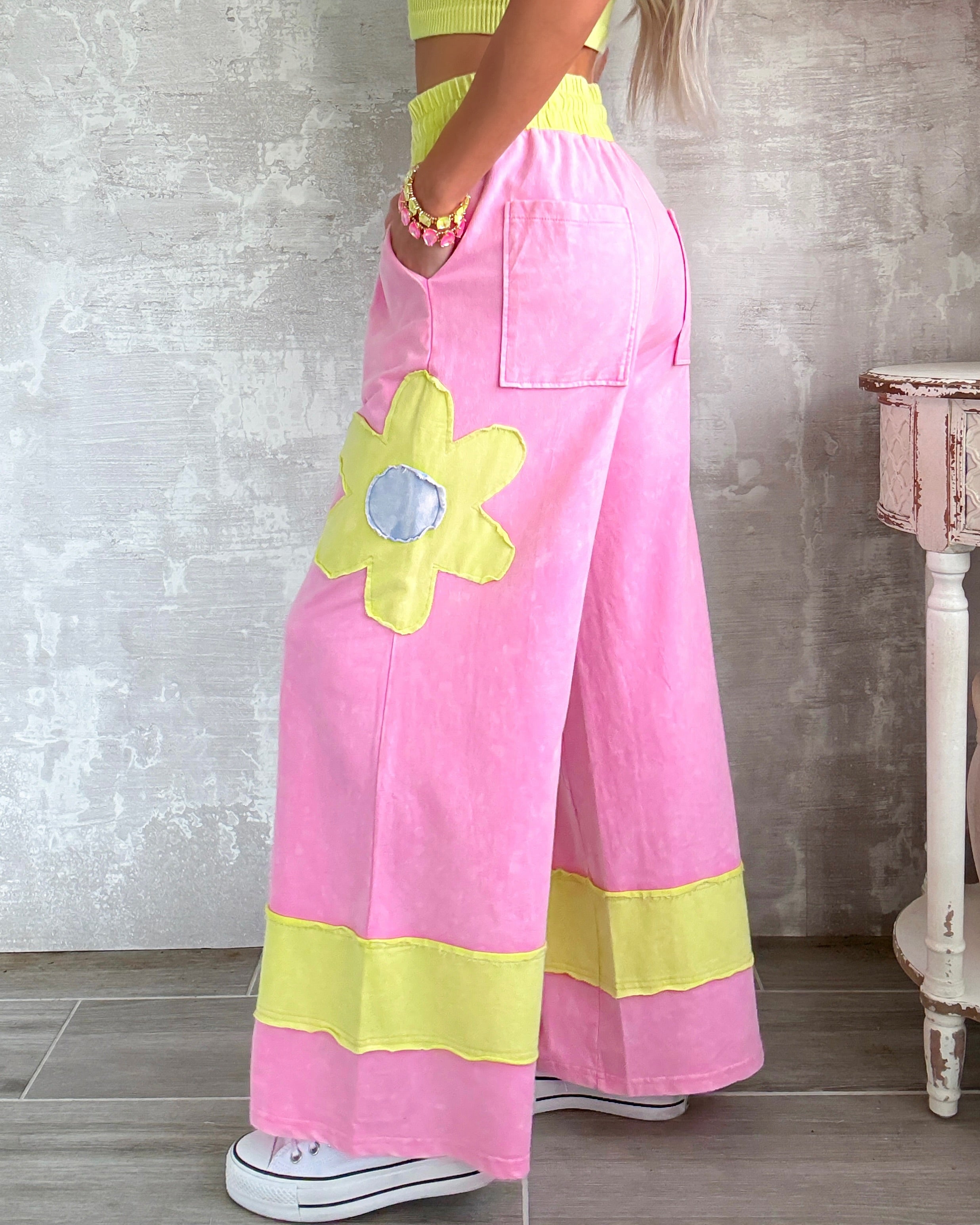 Petal Society Sweatpants - Pink