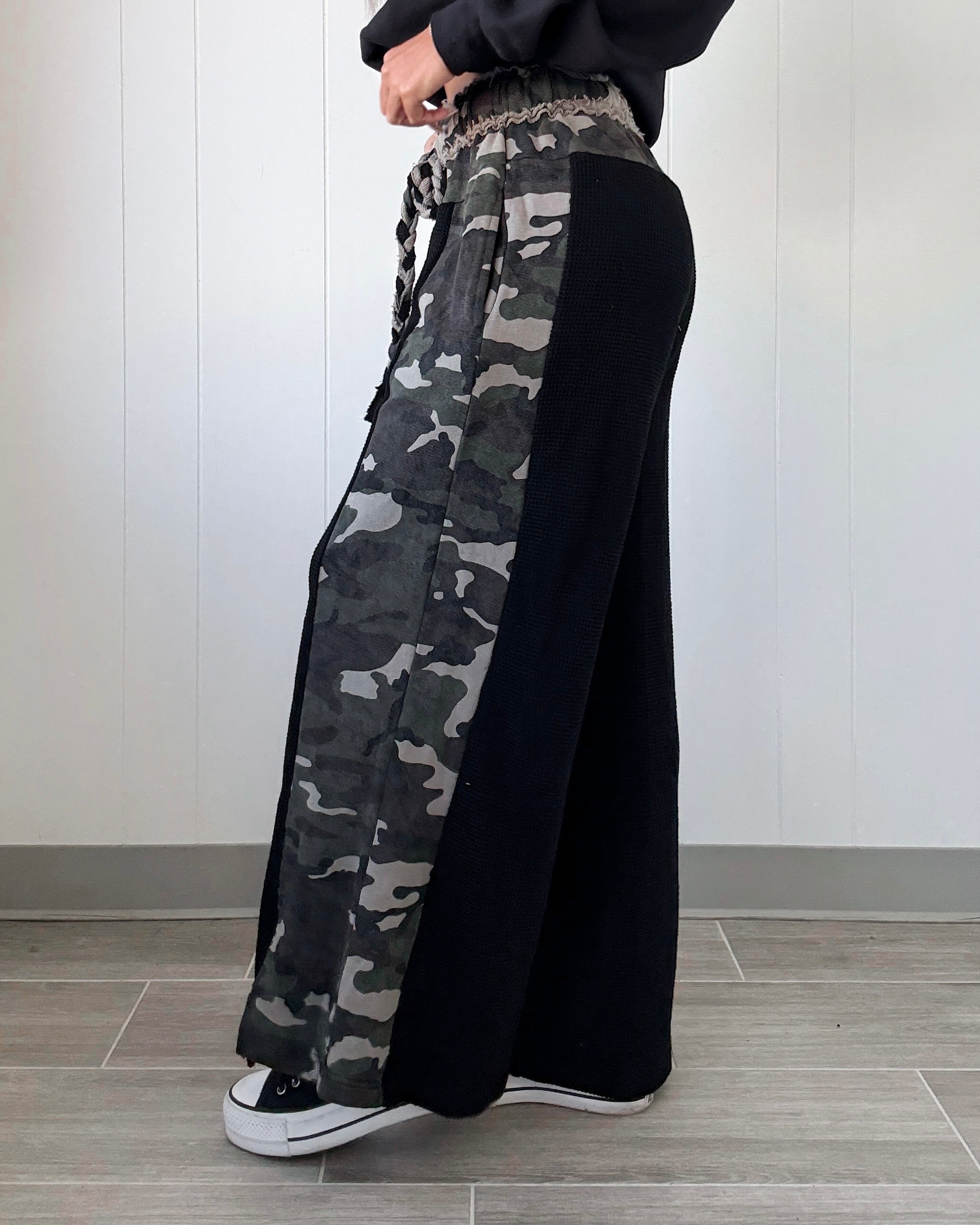 Riley Thermal Knit Pants - Camo/Black