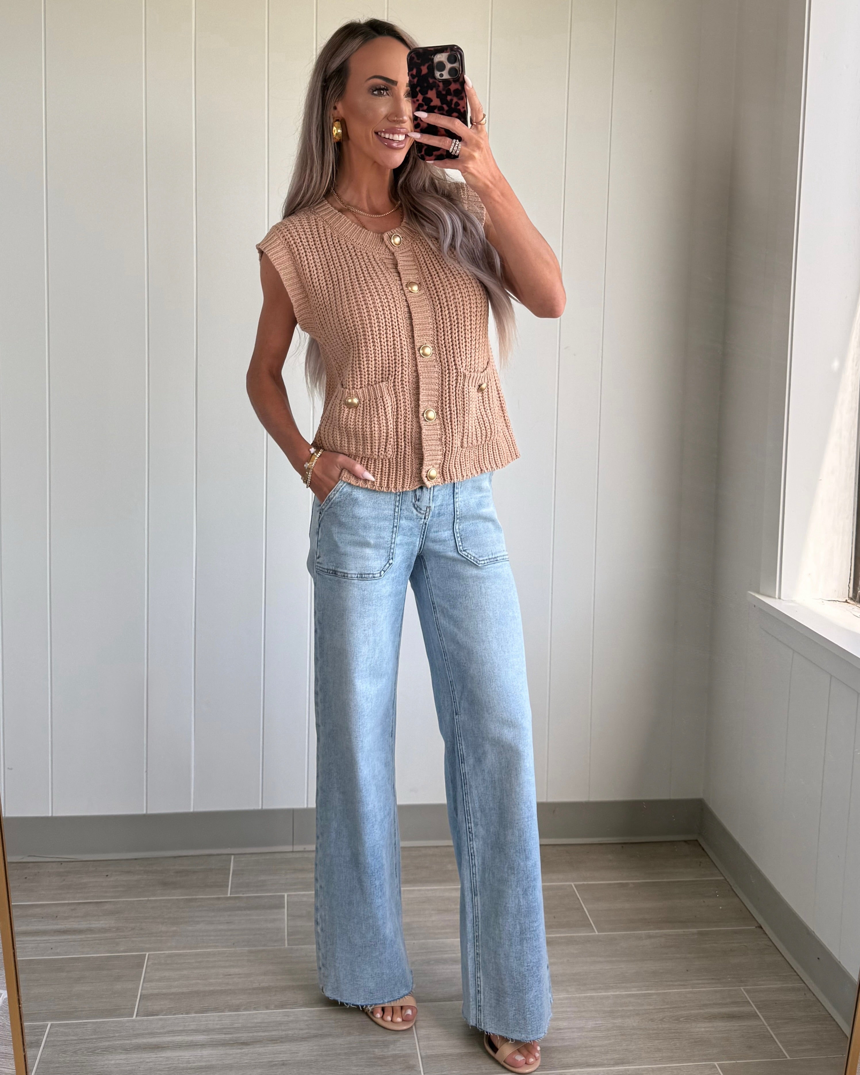 The Harvest Chunky Button Down Sweater Vest - Hazelnut