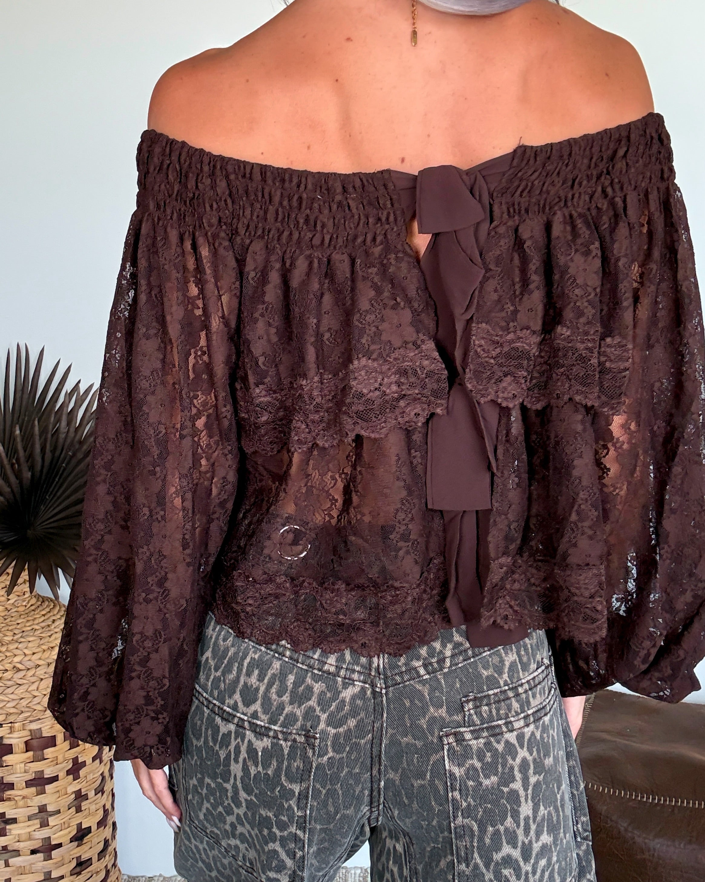 Lacey Daydream Balloon Sleeve Crop Top - Dark Brown
