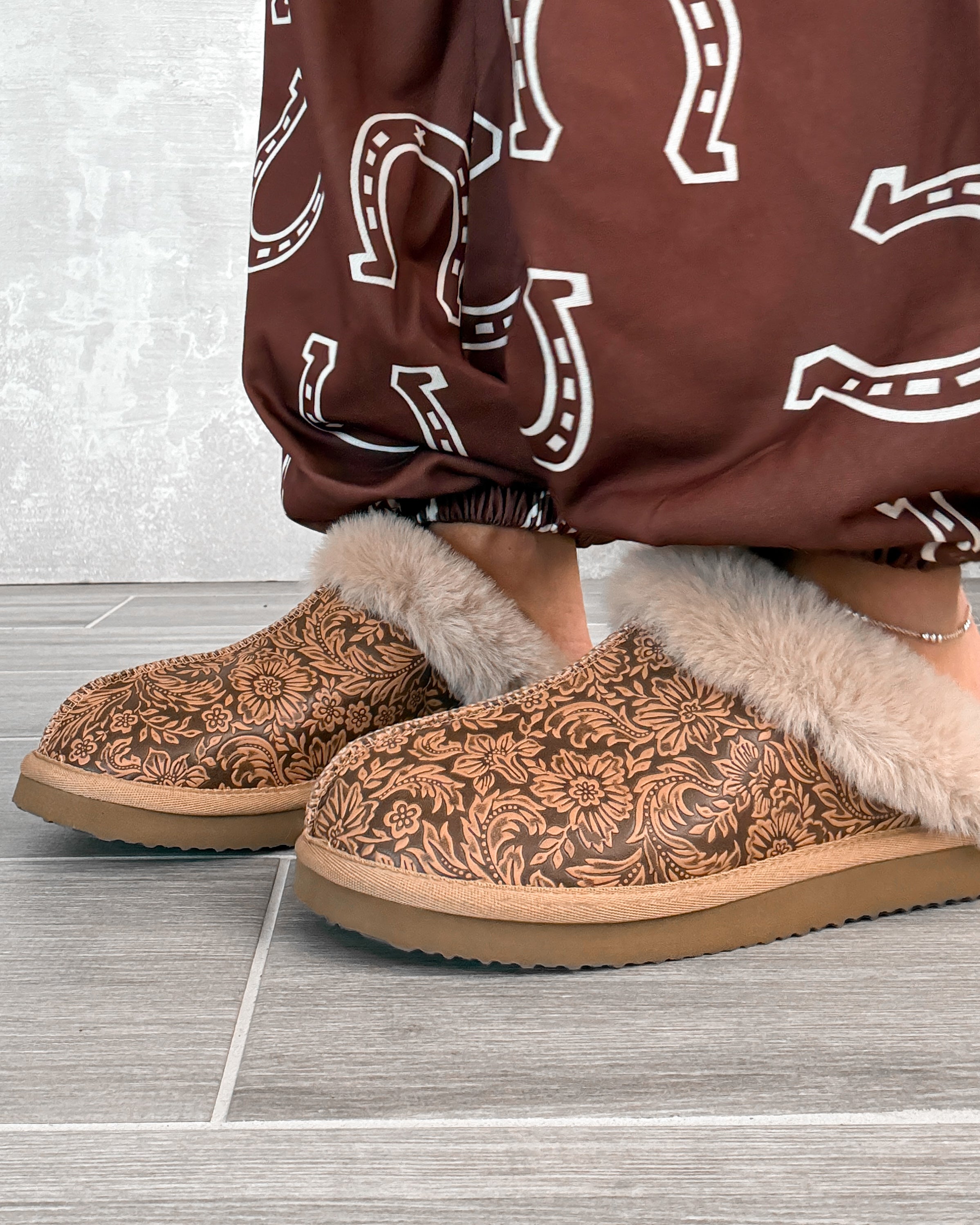 Lolly Embossed Fur Lined Slippers - Nude