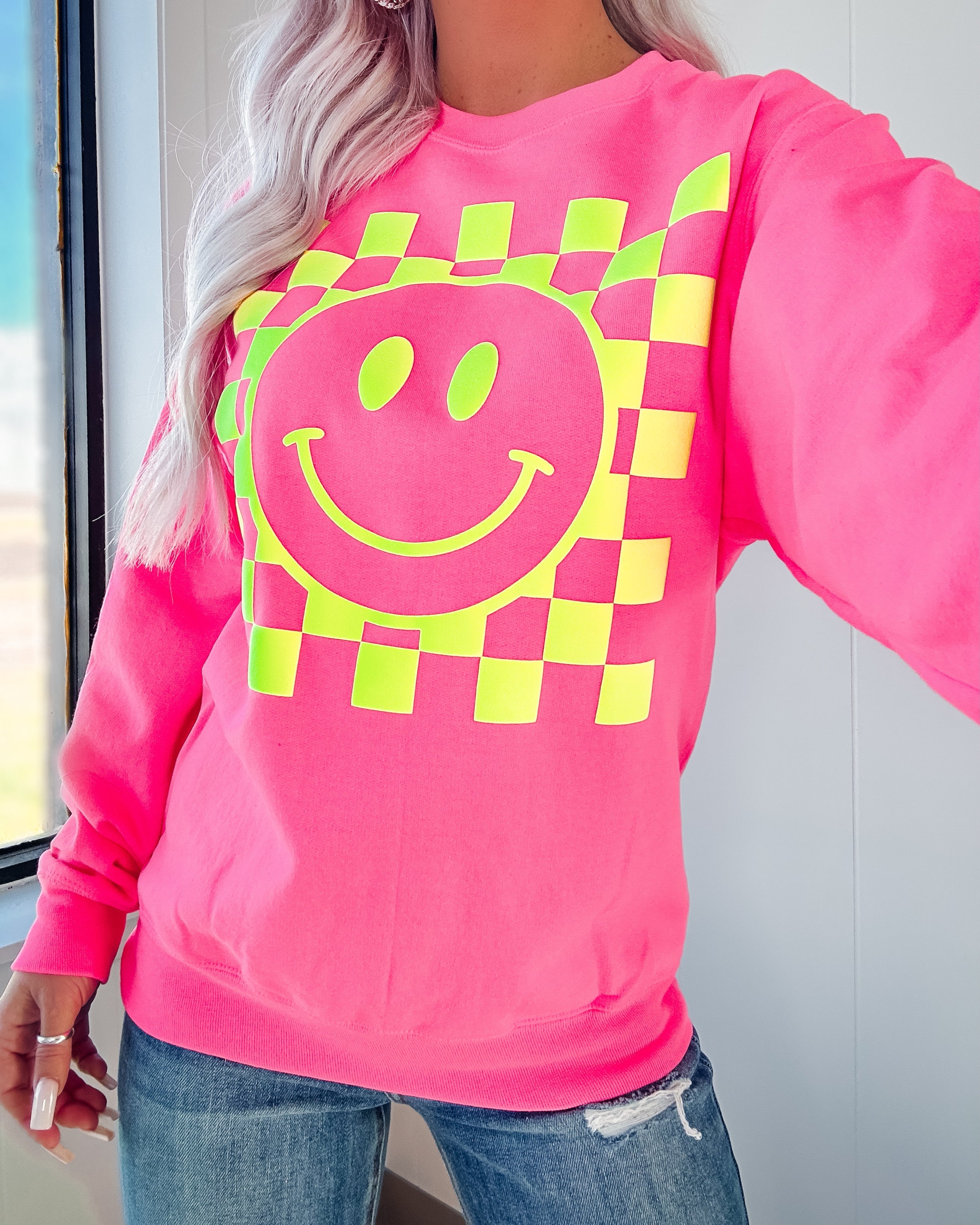 Checkered Smiley Sweatshirt - Neon Pink