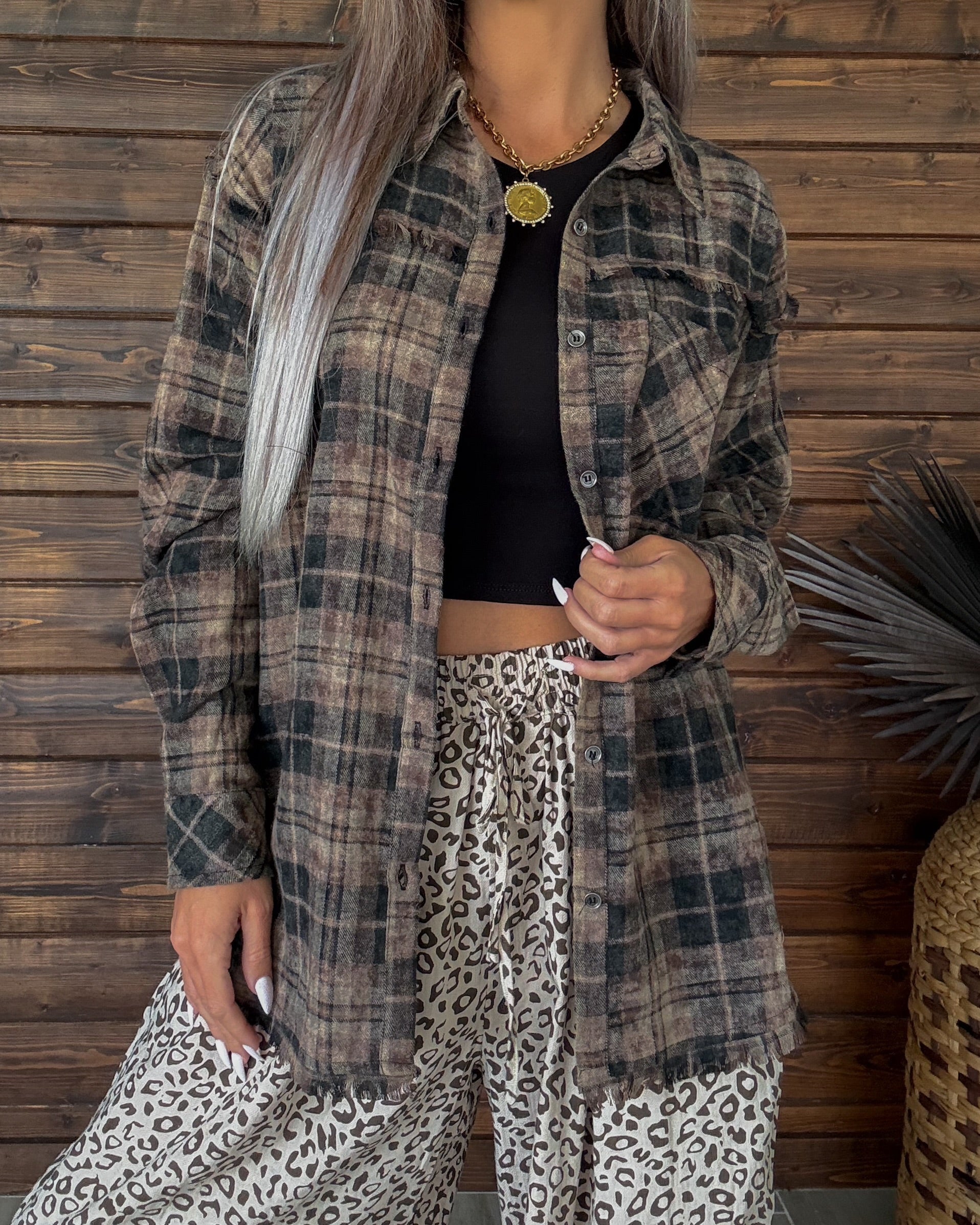 Campfire Chic Flannel Shirt - Black/Brown