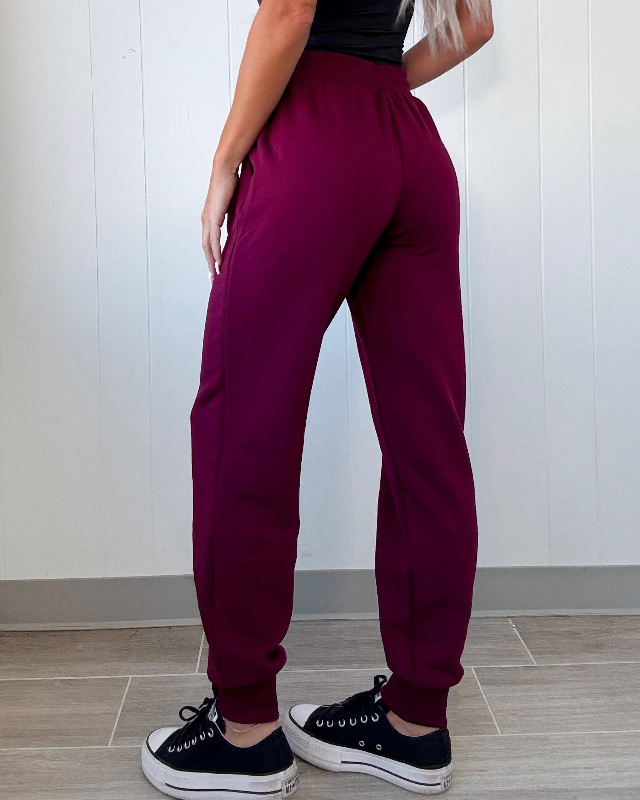 DOORBUSTER Jogger Sweatpants - Burgundy