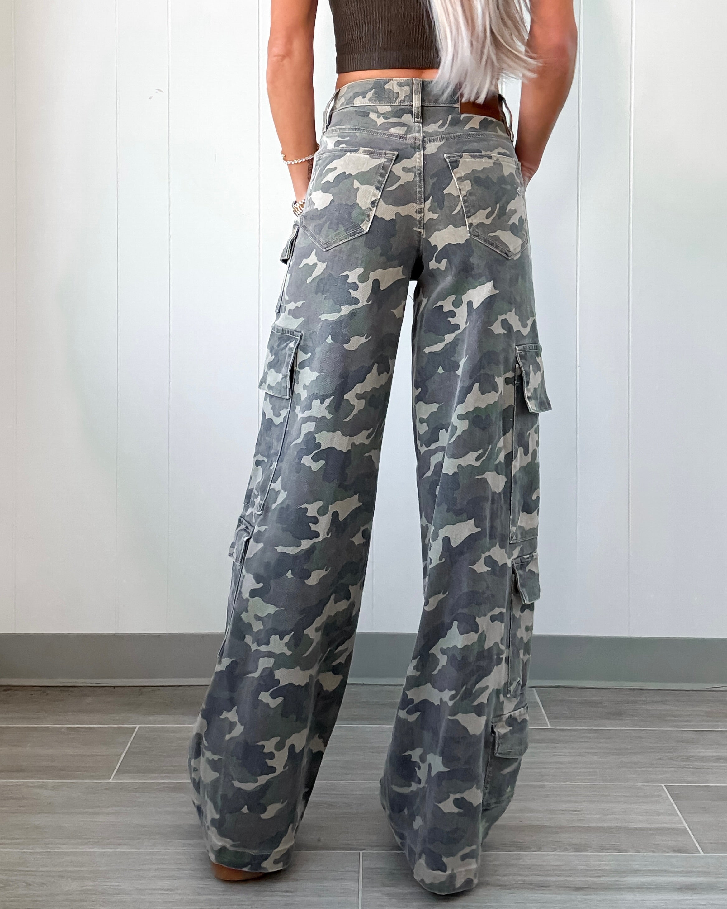 Nori Wide Leg Cargo Jeans - Camo