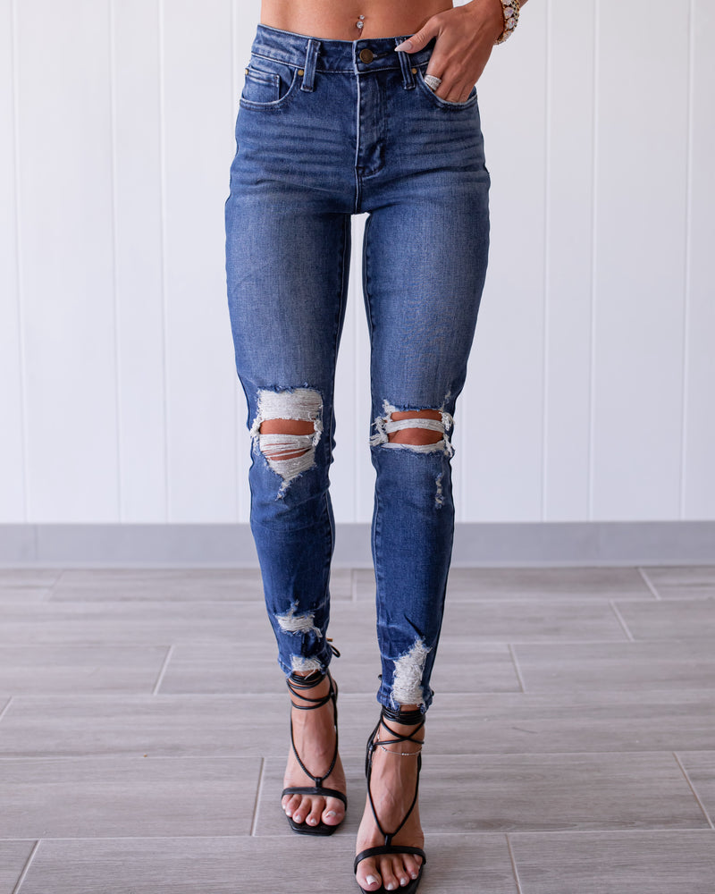 Arizona Distressed Skinny Jeans - Dark Wash