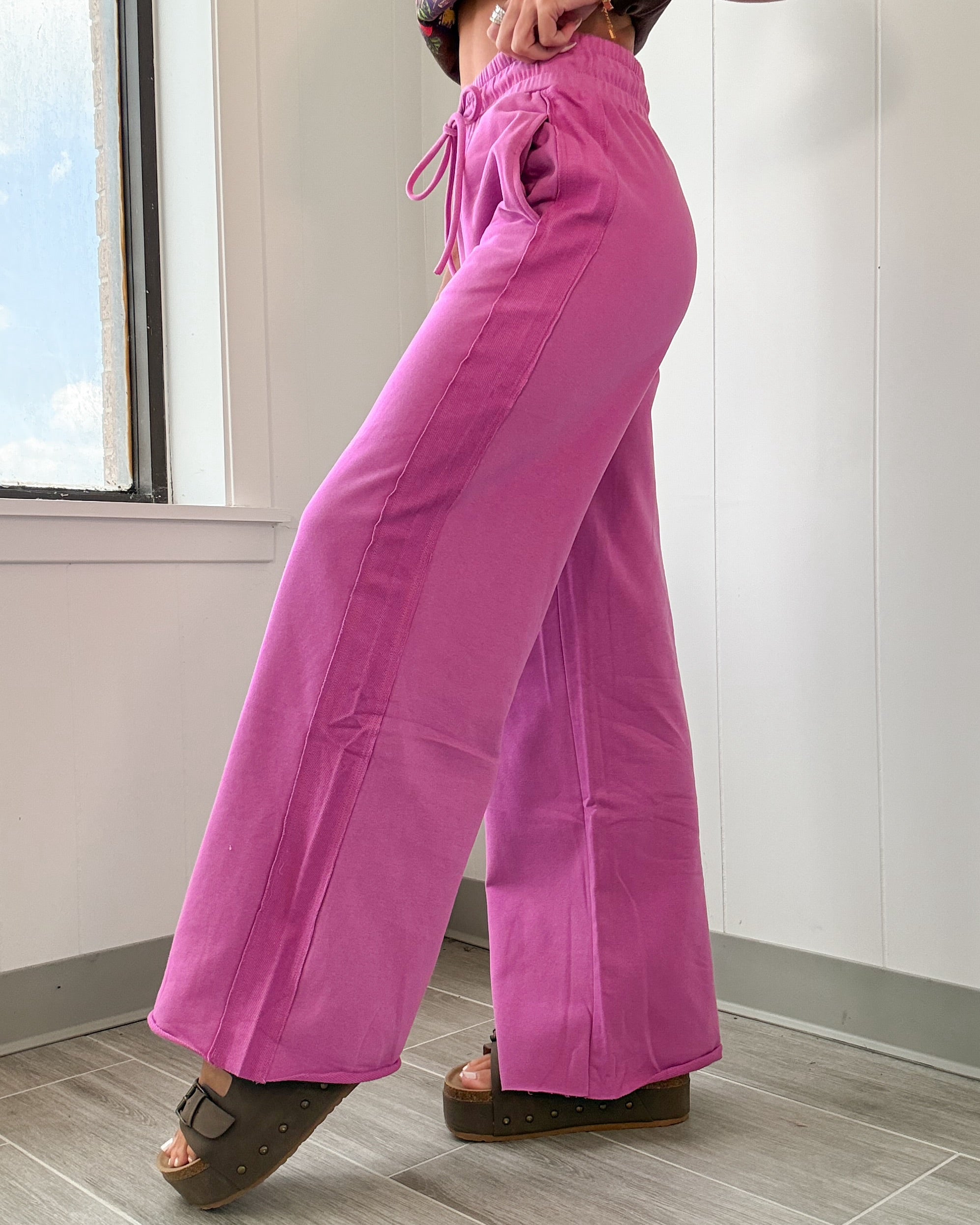 Blushing Blooms Lounge Pants – Orchid