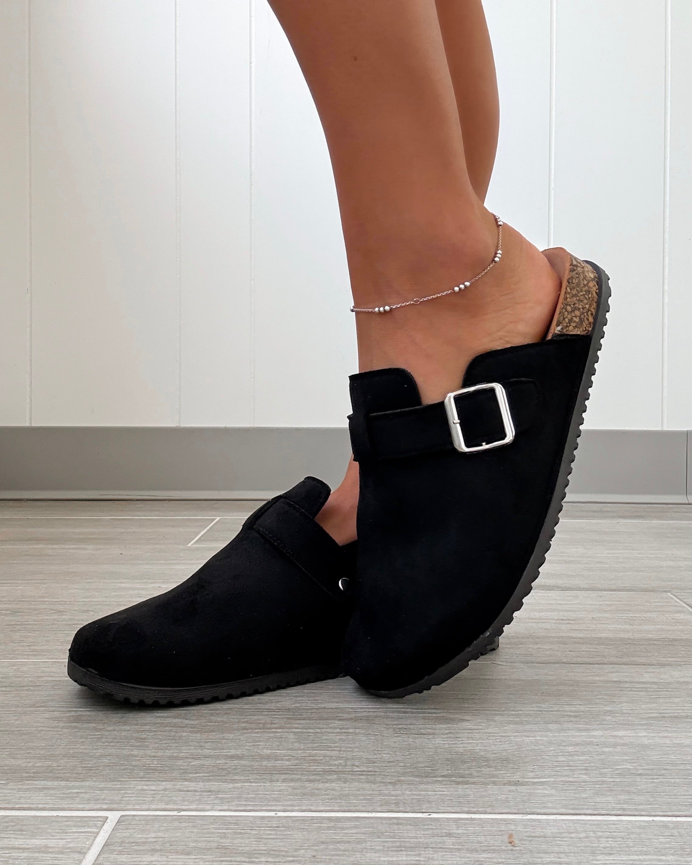 Buckle Clog Slides - Black