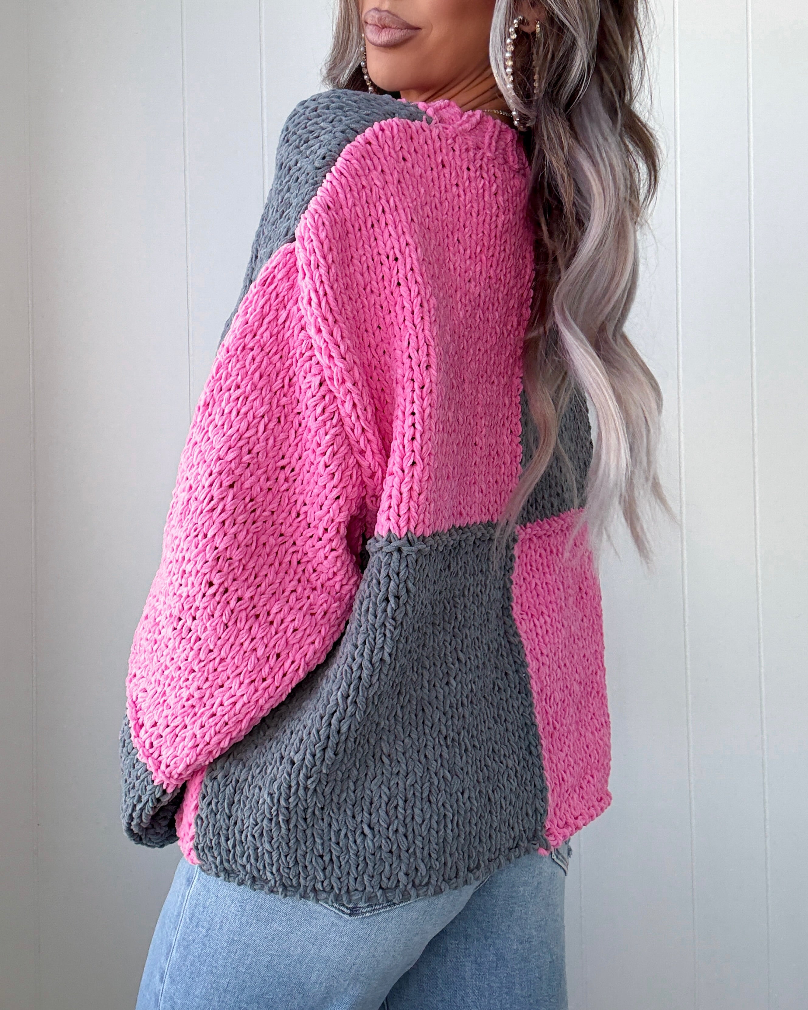 DOORBUSTER Checkered Sweater - Pink/Grey