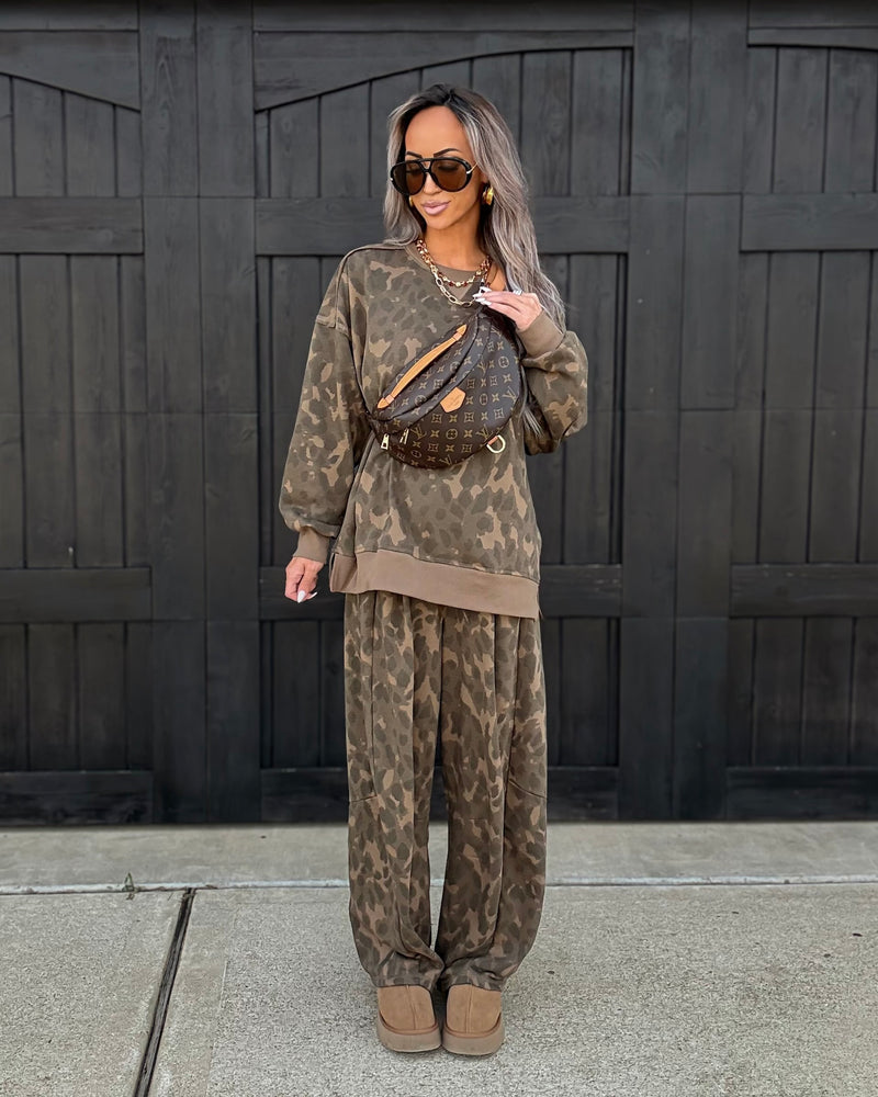 Leopard After Dark Sweatpants - Mocha