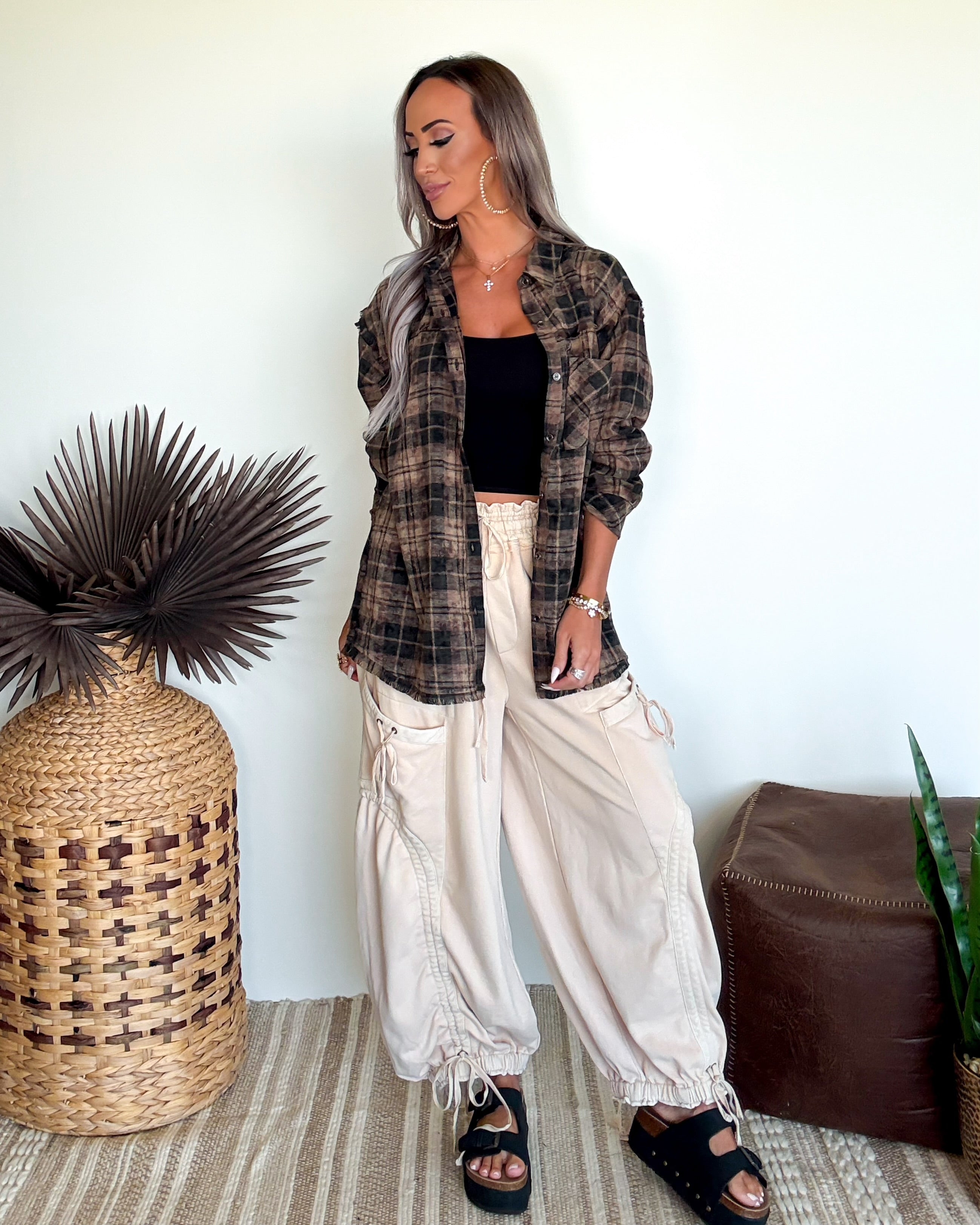 Campfire Chic Flannel Shirt - Black/Brown
