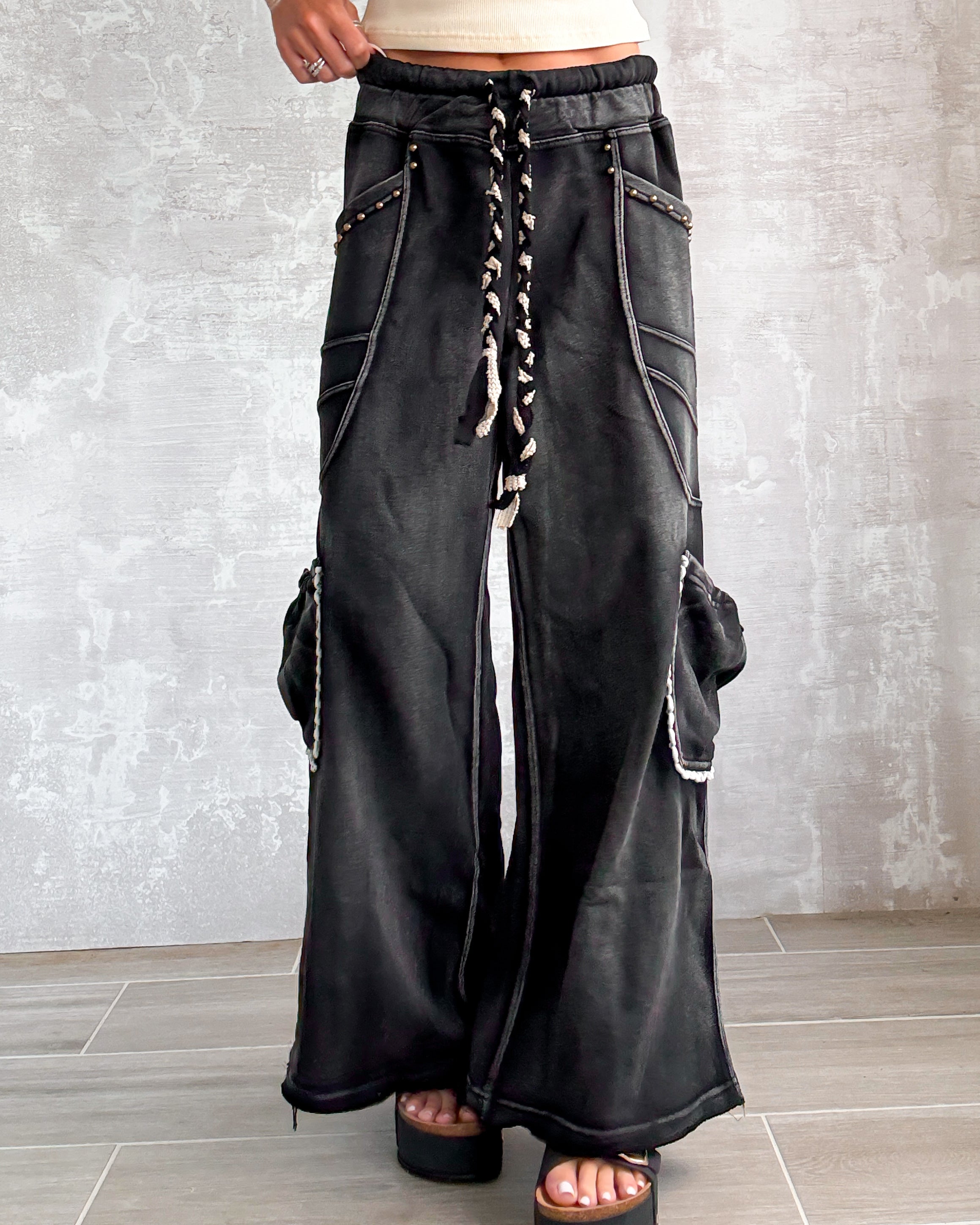 Times Like This Studded Cargo Pants - Black