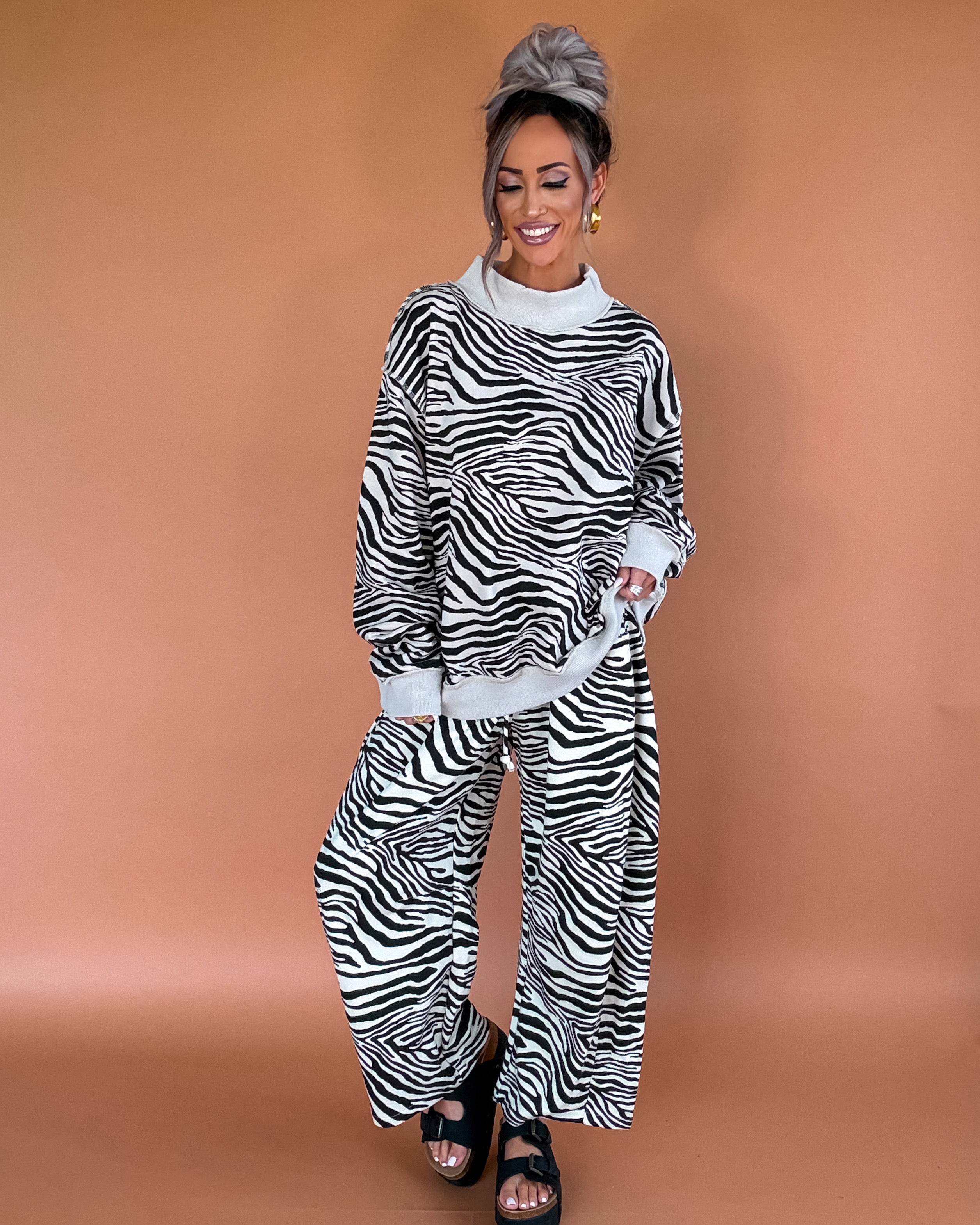Untamed Energy Barrel Sweatpants - Zebra