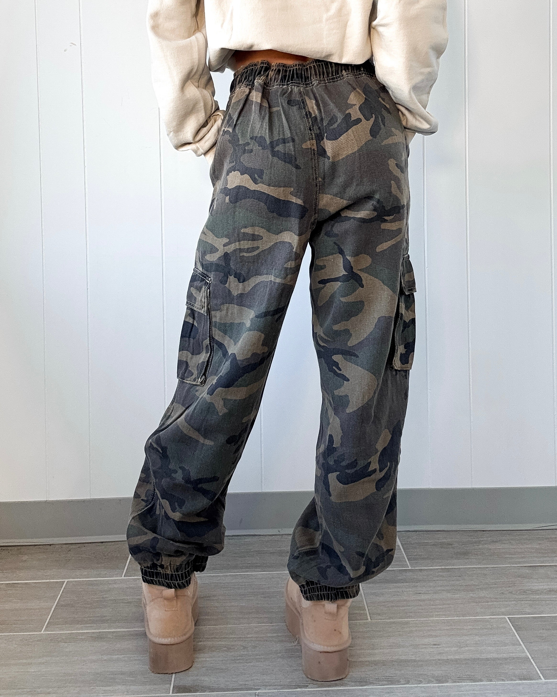 Blake Camo Joggers - Olive