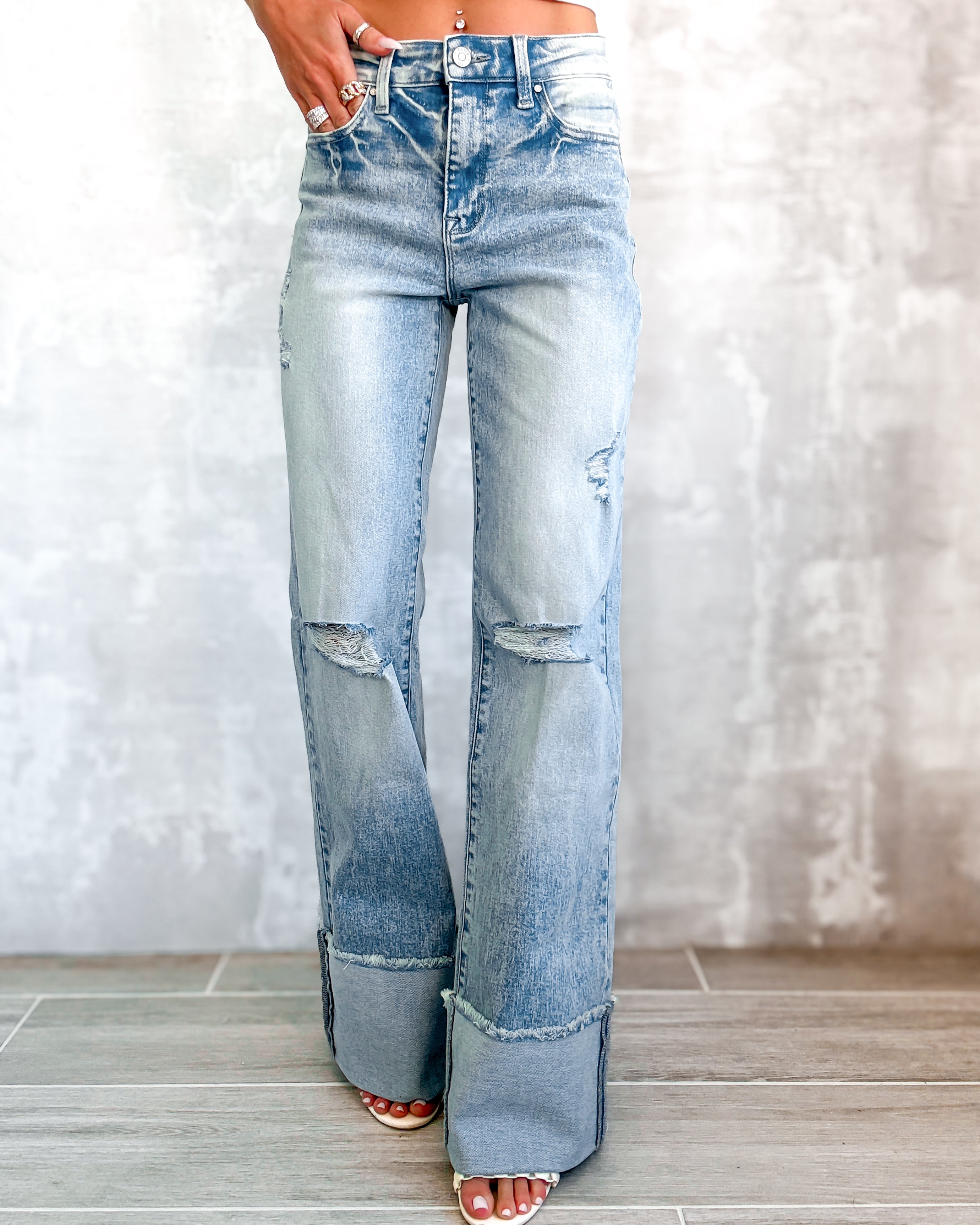Allie Cuffed Flare Jeans - Light Wash